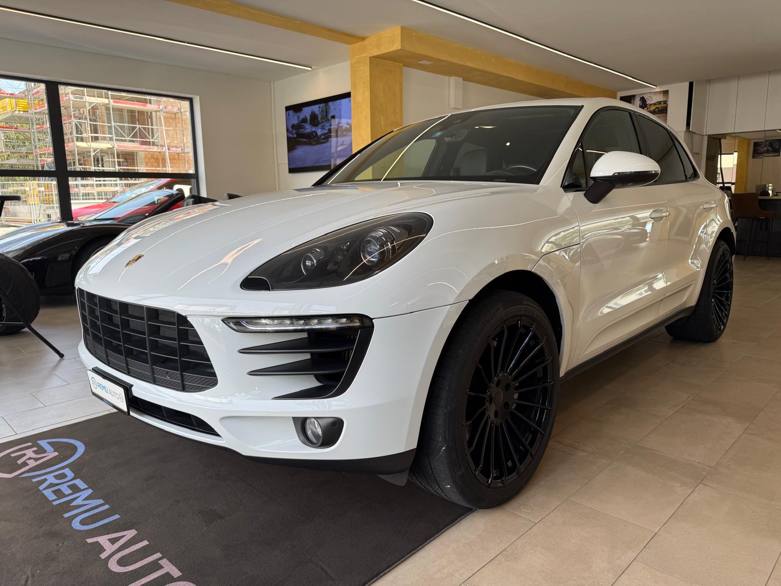 PORSCHE Macan S PDK-image-7