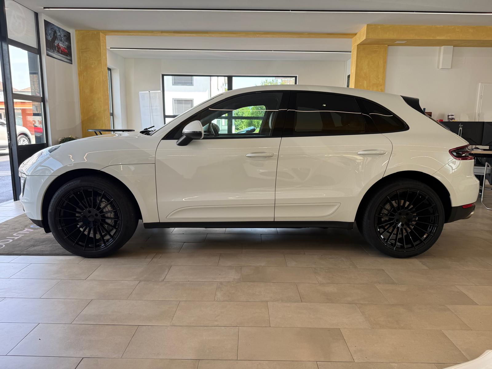 PORSCHE Macan S PDK-image-6