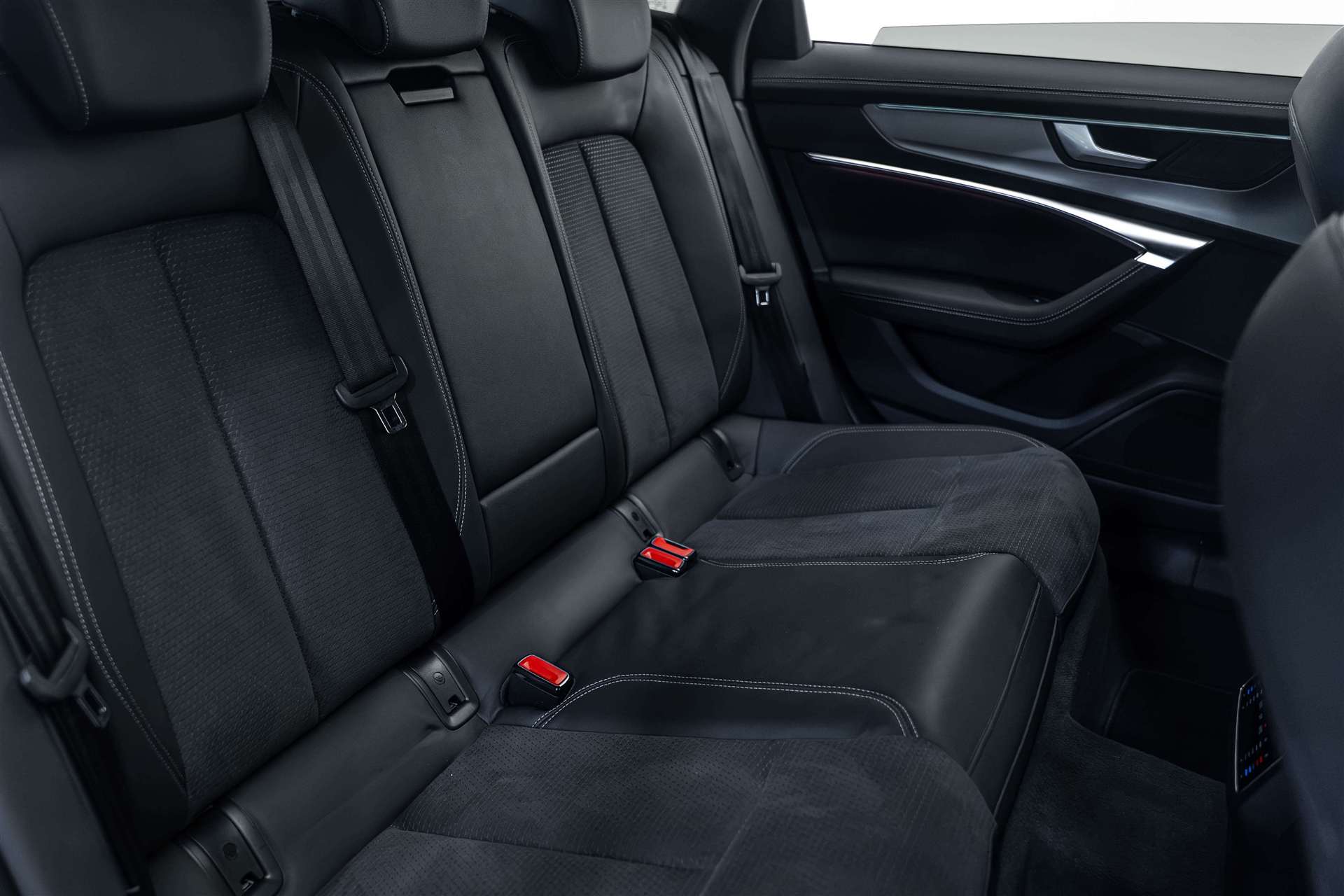AUDI A6 Avant 45 TFSI S-Line S-tronic quattro-image-14