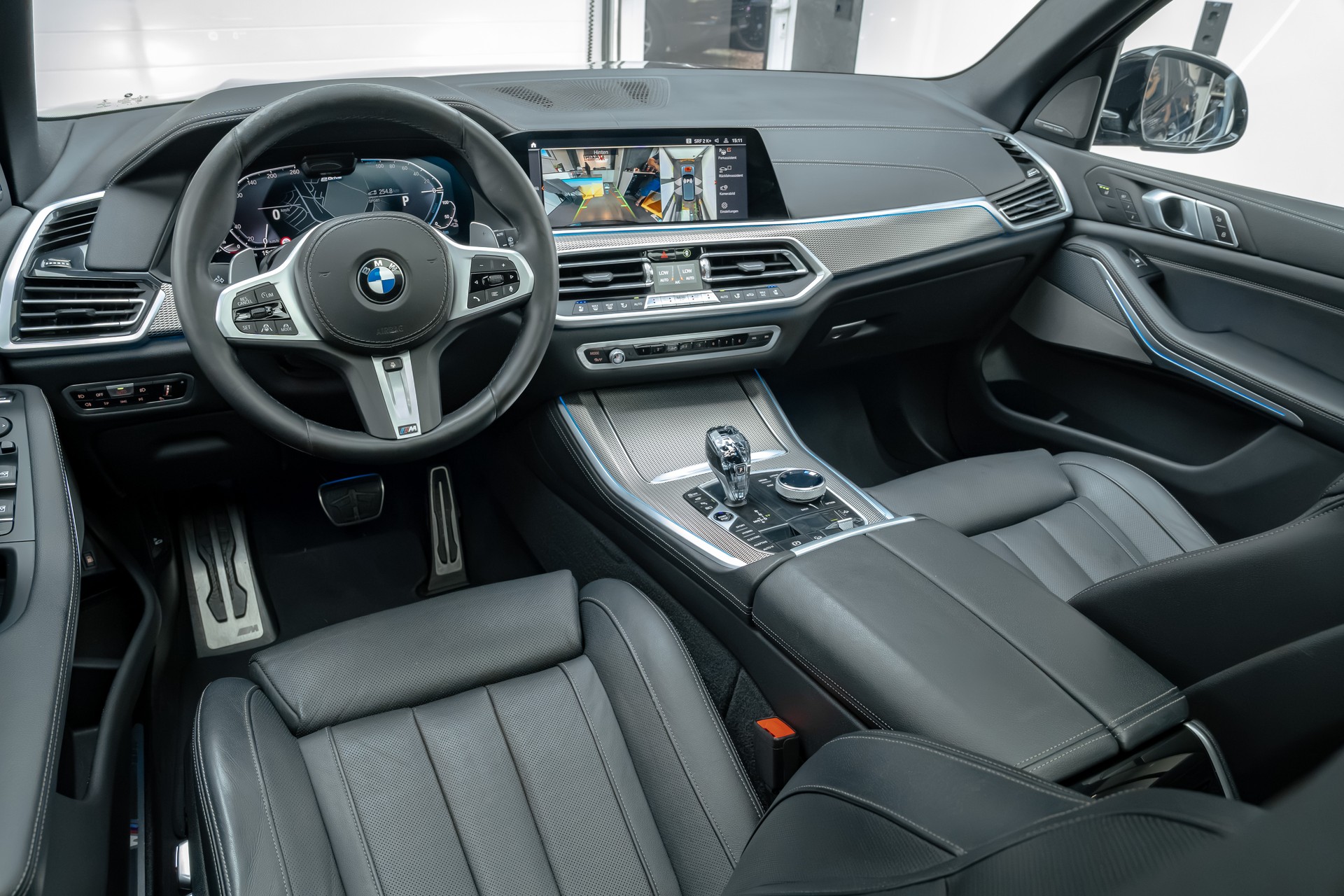 BMW X5 xDrive 45e M Sport Steptronic-image-11