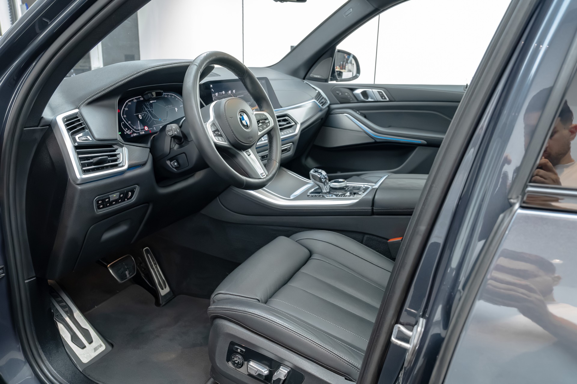 BMW X5 xDrive 45e M Sport Steptronic-image-13