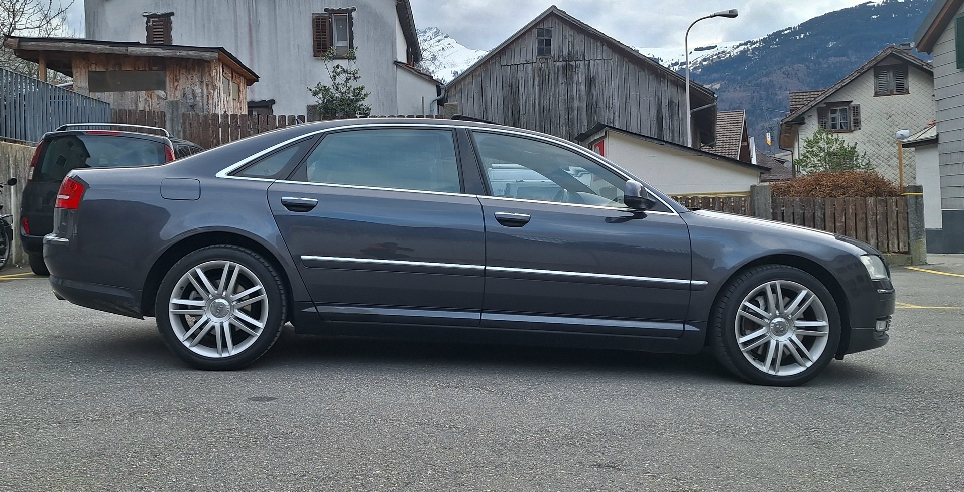 AUDI A8 L 4.2 TDI quattro tiptronic-image-4