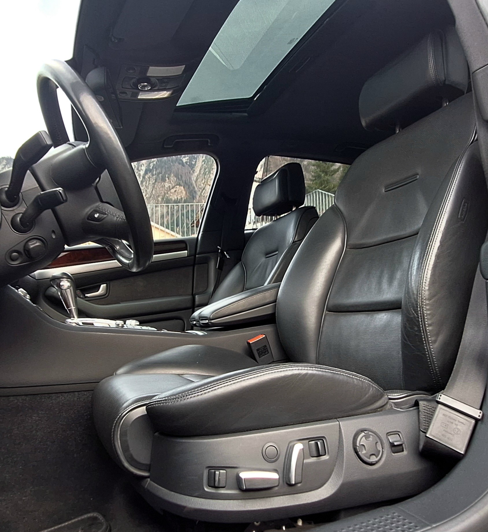 AUDI A8 L 4.2 TDI quattro tiptronic-image-10