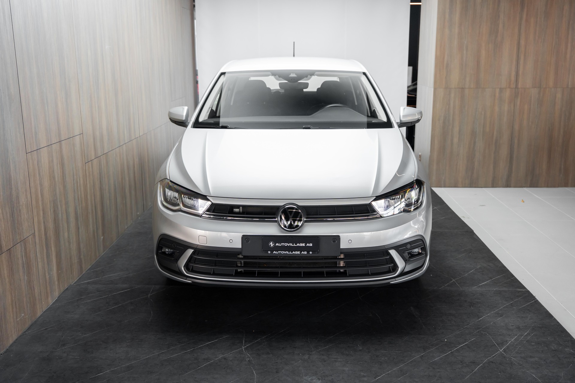 VW Polo 1.0 TSI Life DSG-image-23