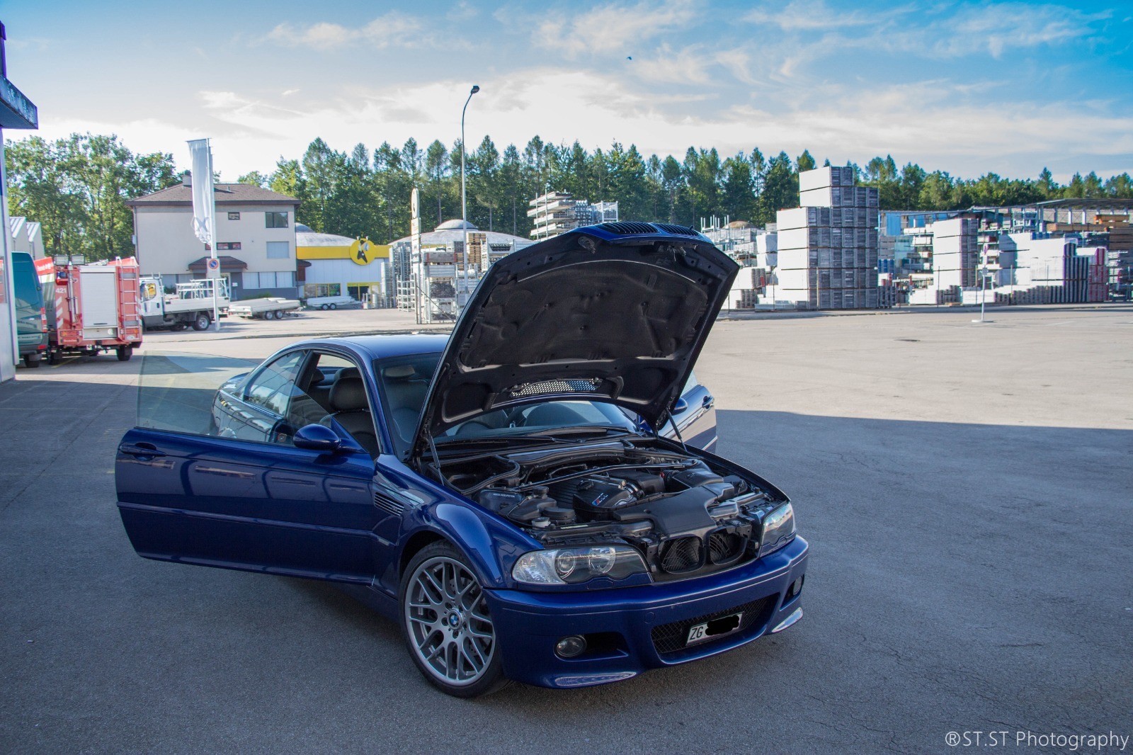 BMW M3-image-2