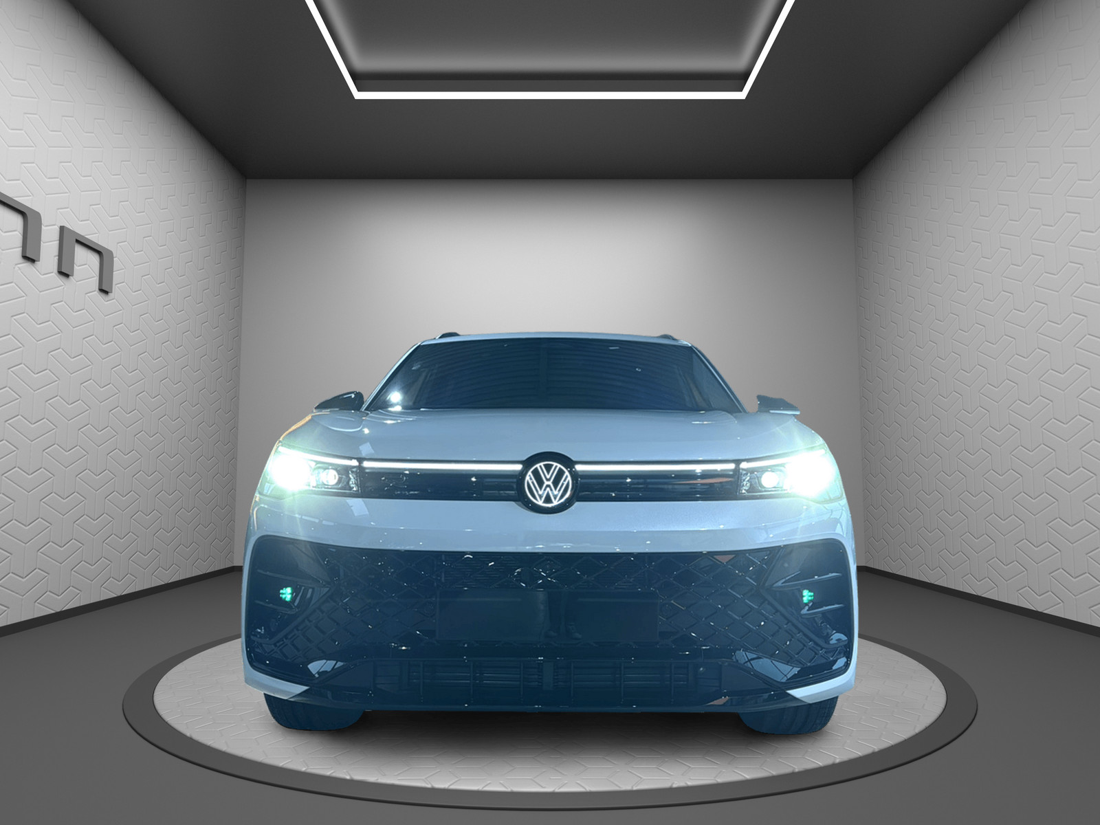 VW Tiguan 2.0 TSI United DSG 4Motion-image-3