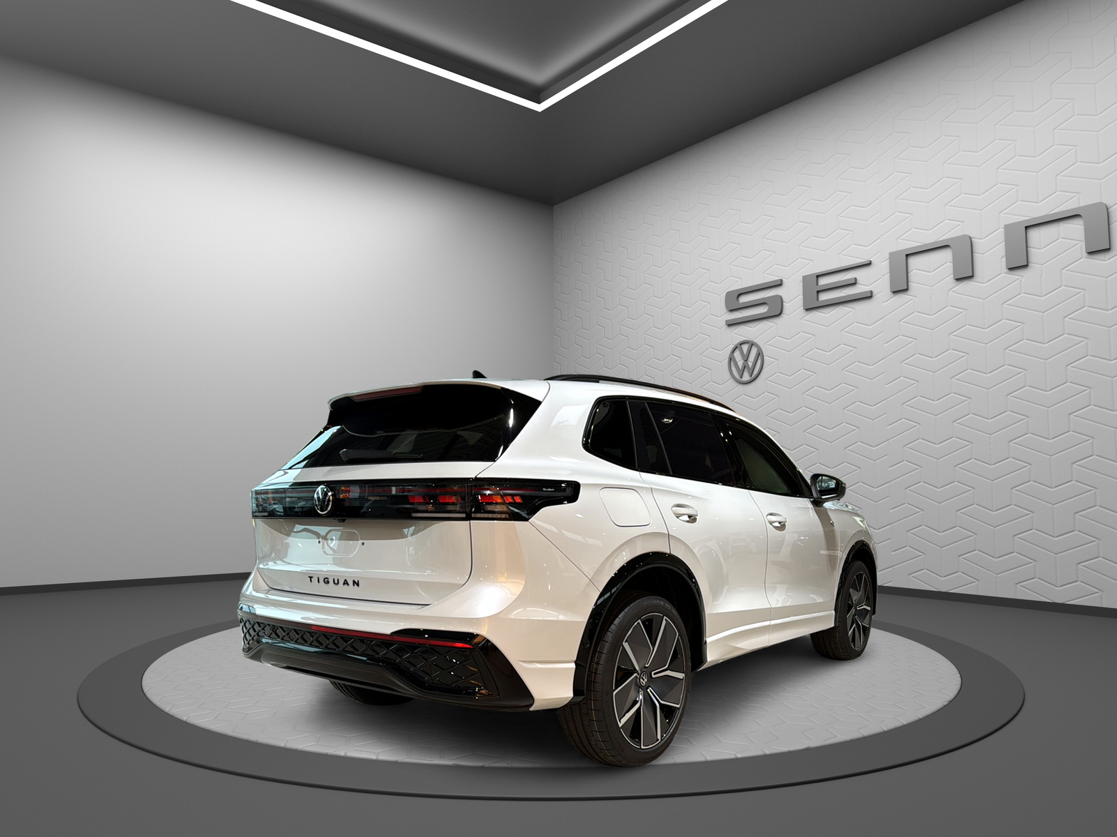 VW Tiguan 2.0 TSI United DSG 4Motion-image-2