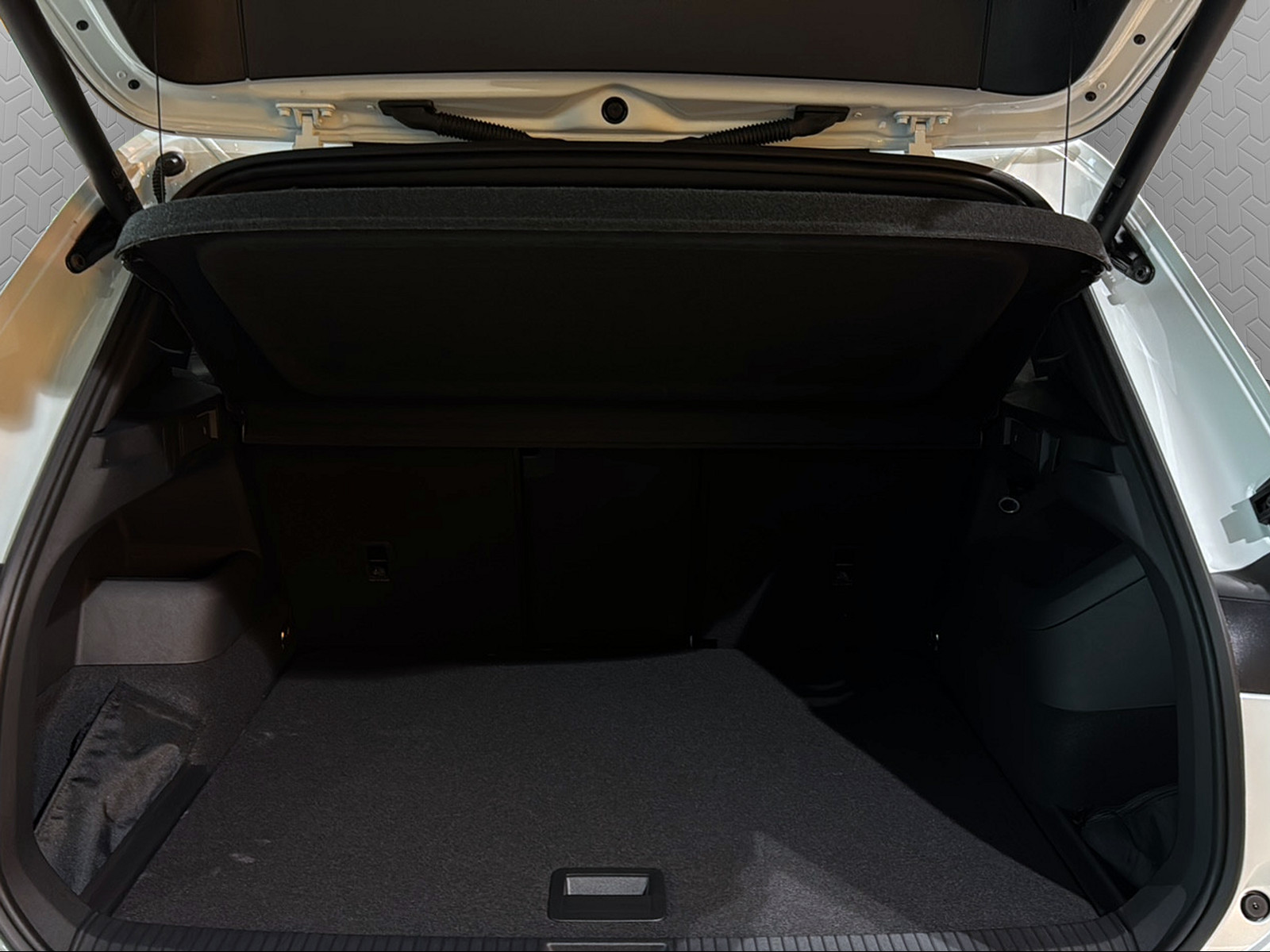 VW Tiguan 2.0 TSI United DSG 4Motion-image-13