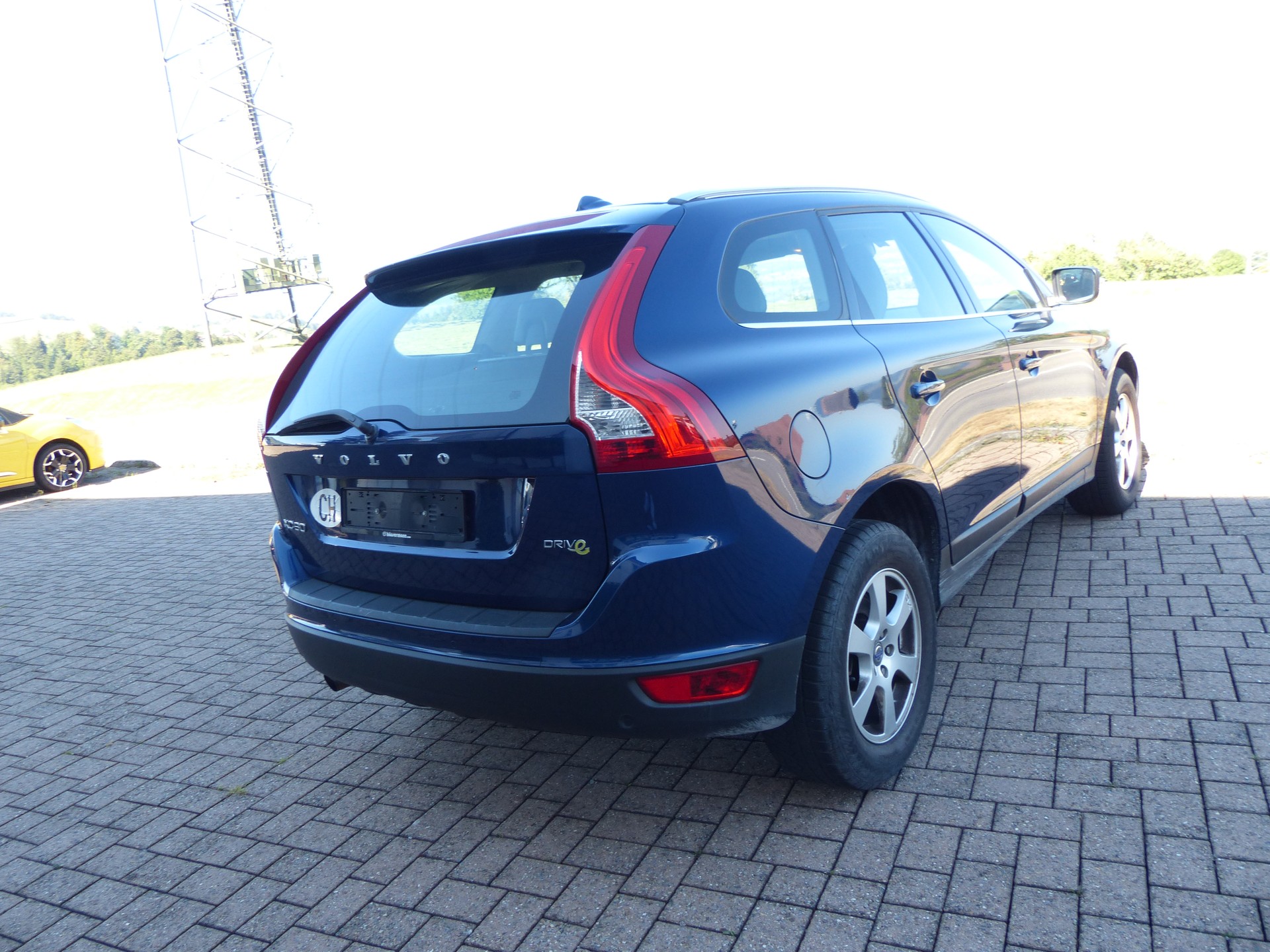 VOLVO XC60 D4 OceanRace-image-6