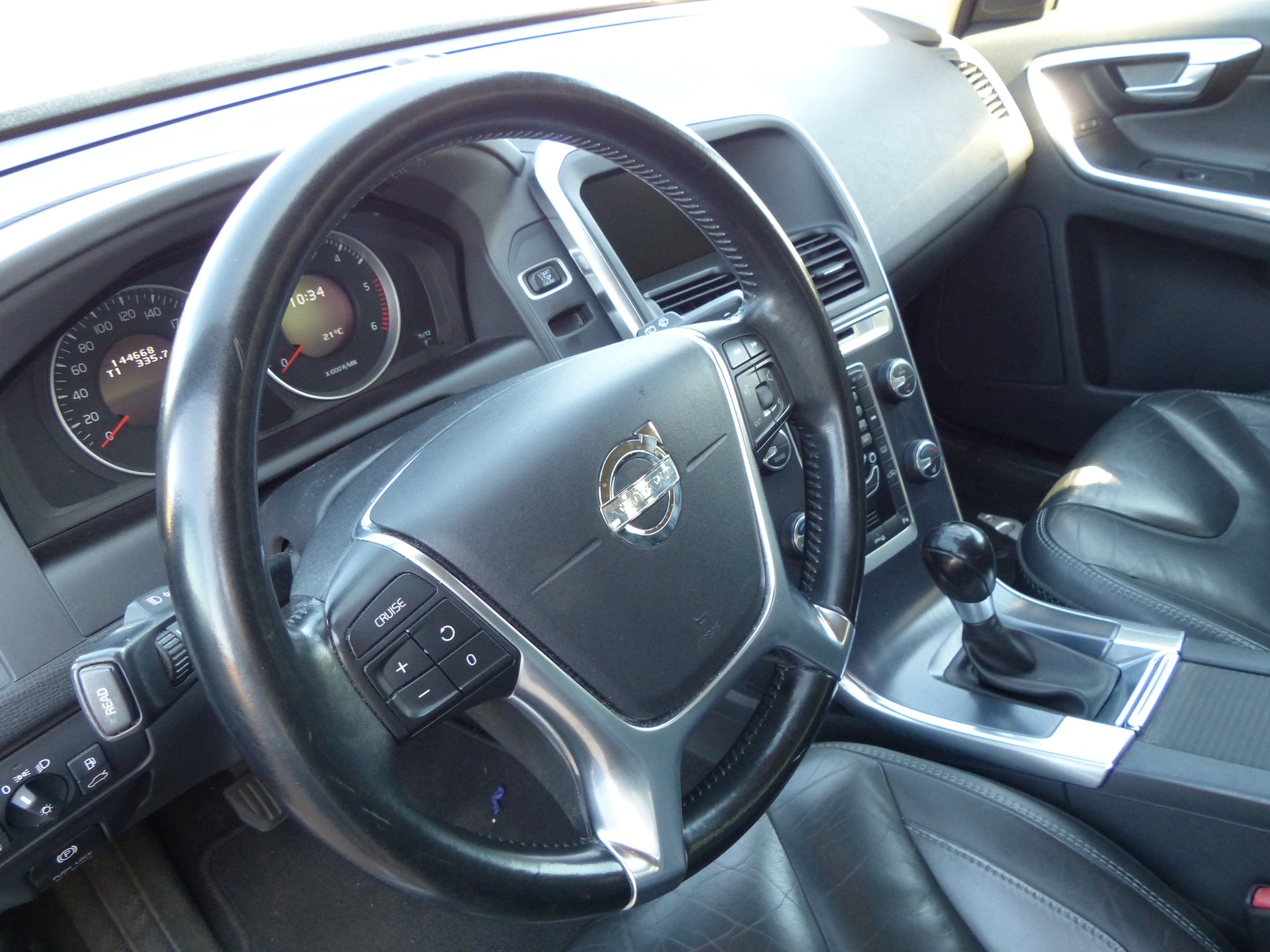 VOLVO XC60 D4 OceanRace-image-16