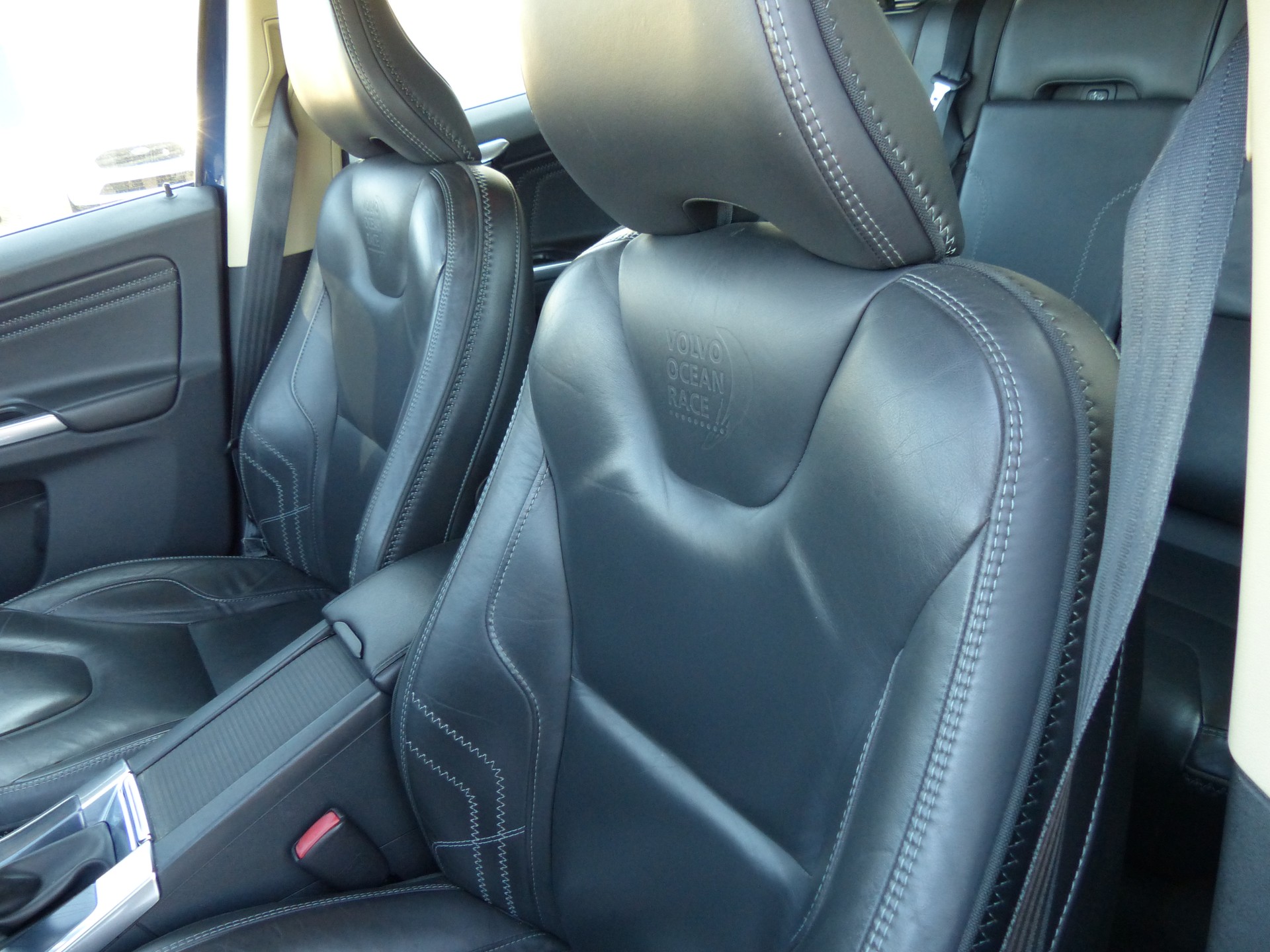 VOLVO XC60 D4 OceanRace-image-18
