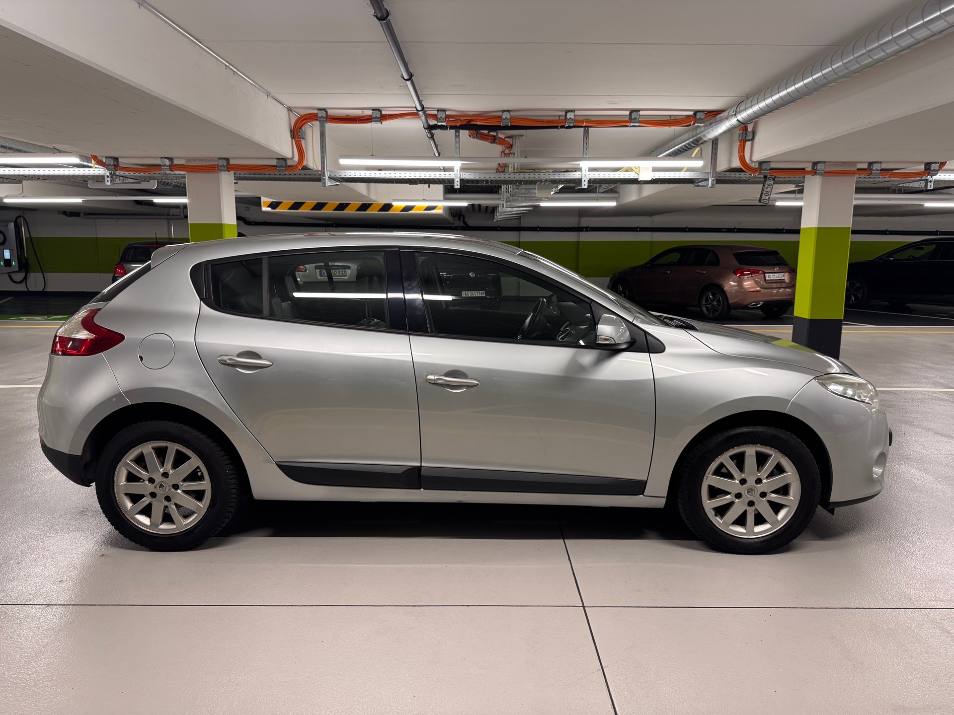 RENAULT Mégane 2.0 16V Expression CVT-image-3