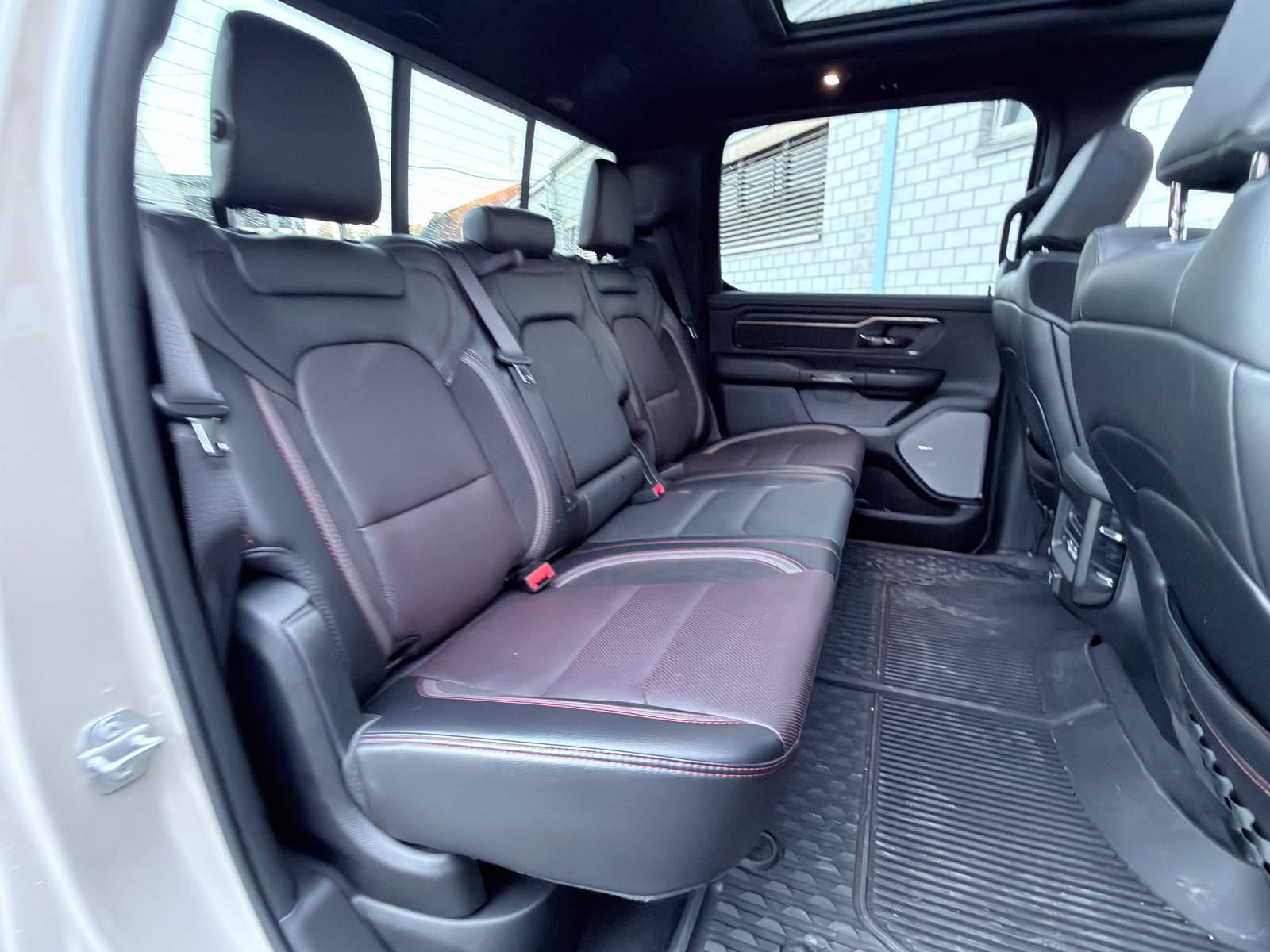 DODGE RAM REBEL 3.0 TWIN TURBO HURRICANE 420 PS 4x4-image-15