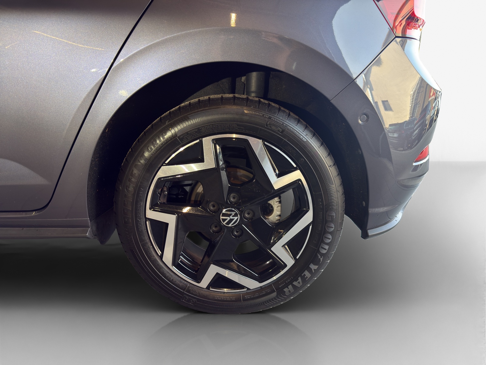 VW Polo 1.0 TSI R-Line DSG-image-13