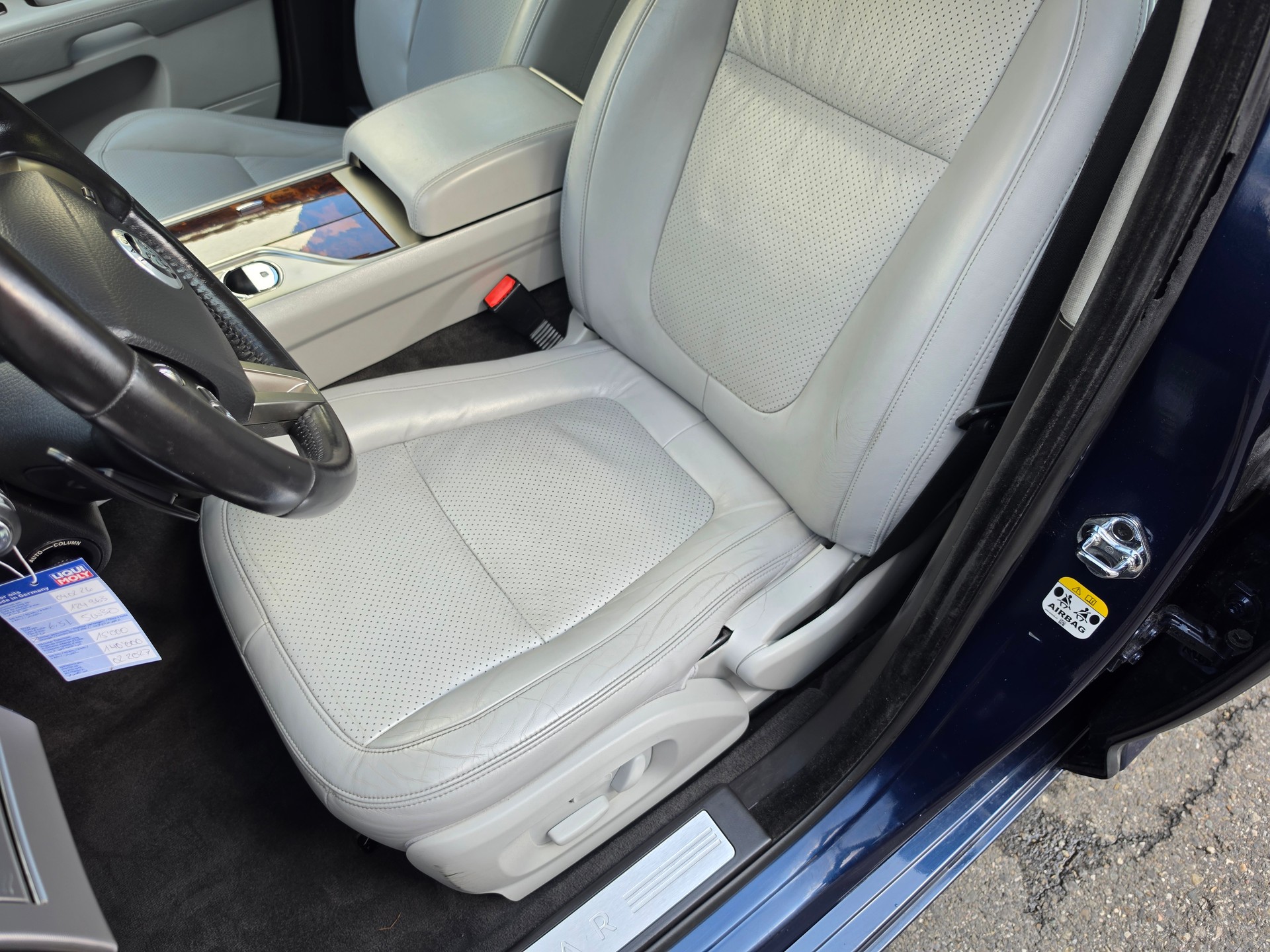 JAGUAR XF 3.0 V6 Premium Luxury-image-9