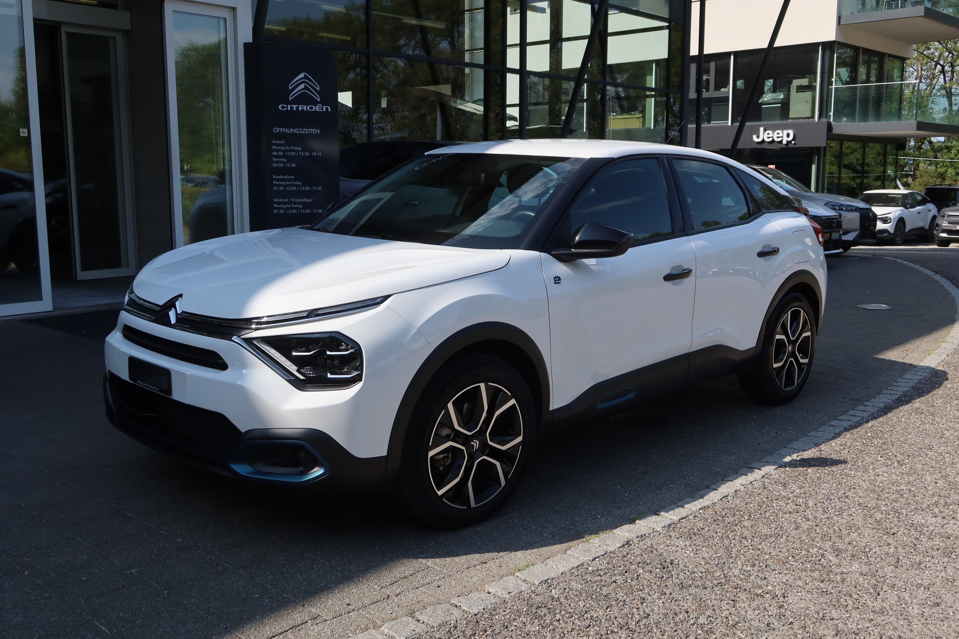 CITROEN C4 Electric Swiss Ed.-image-1