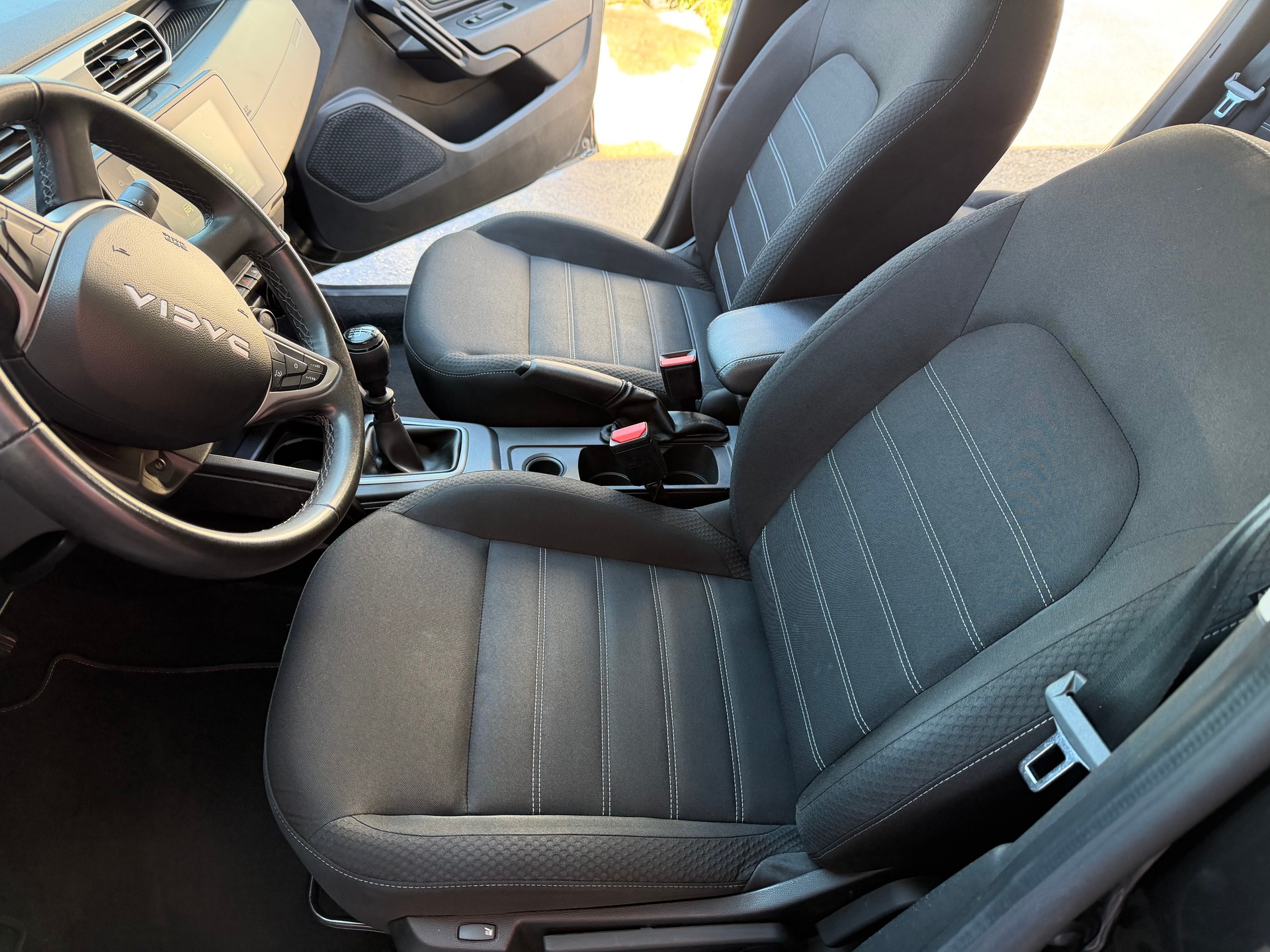 DACIA Duster Blue dCi 115 Comfort 4x2-image-11