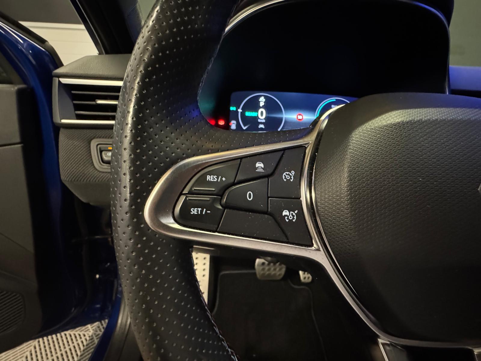 RENAULT Clio 1.6 E-Tech Esprit Alpine *Attelage*caméra360°*-image-18