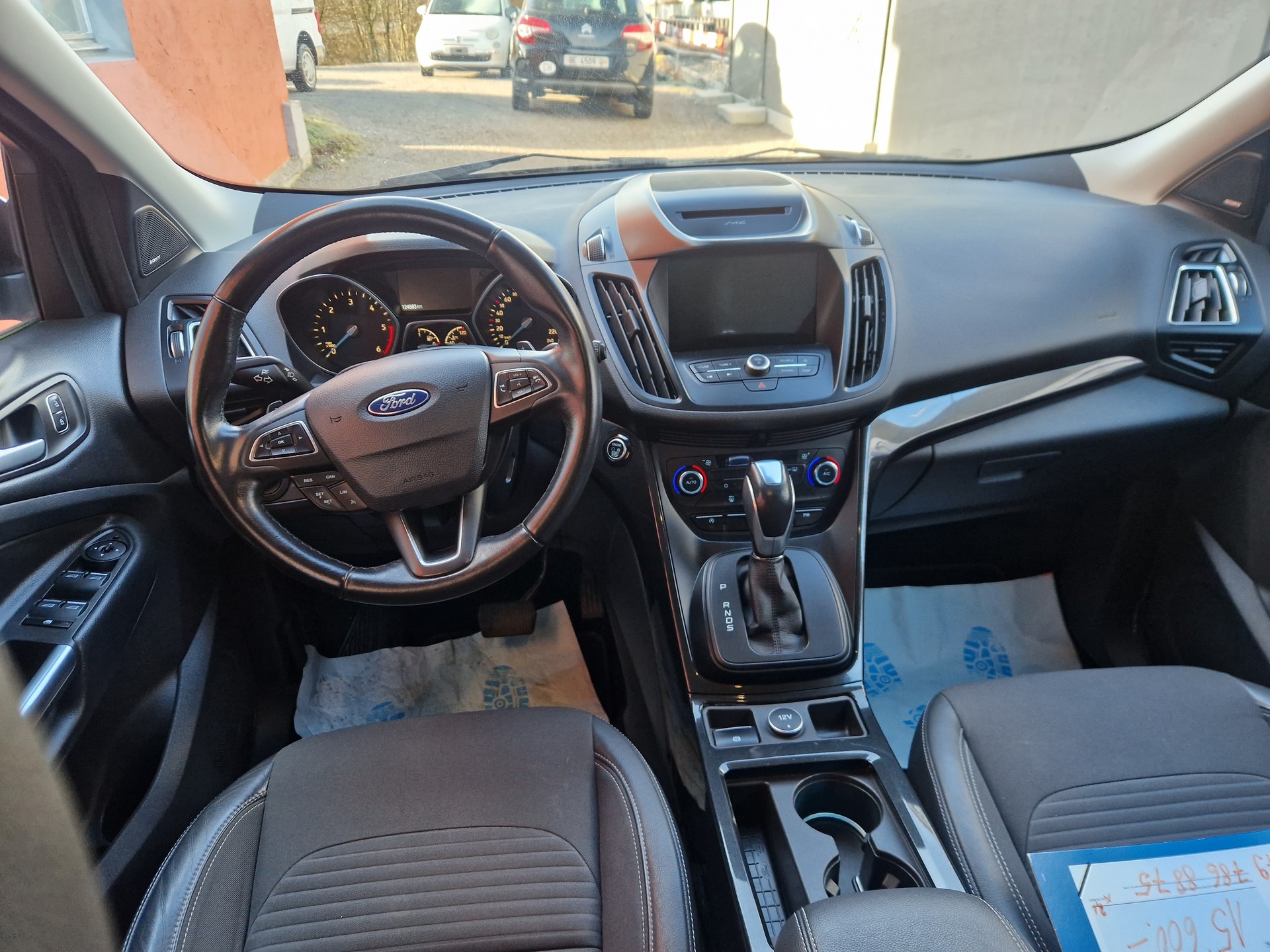 FORD Kuga 2.0 TDCi Titanium 4WD PowerShift-image-8