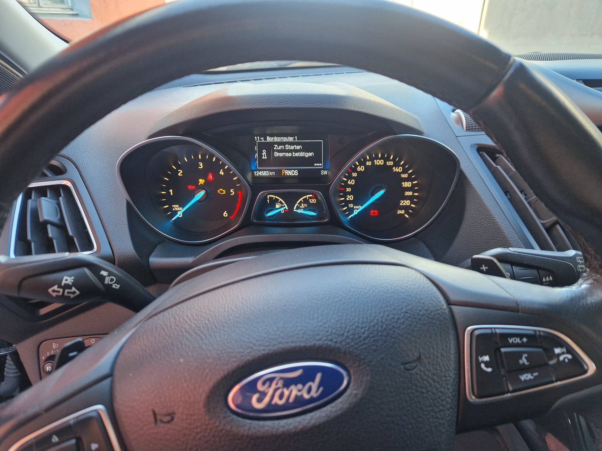 FORD Kuga 2.0 TDCi Titanium 4WD PowerShift-image-10