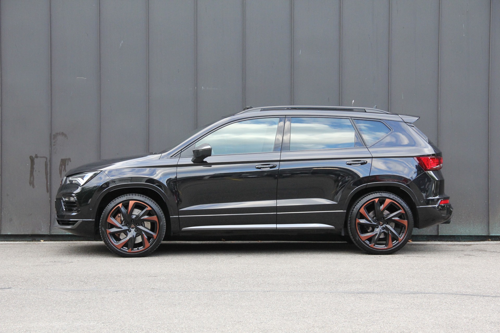 CUPRA Ateca 2.0TSI VZ 4Drive DSG *5.JAHRE-GARANTIE* **VOLL-AUSSTATTUNG** ANHÄNGERKUPPLUNG *PANORAMA* EL.SITZ *BEATS* 20"ZOLL-image-14