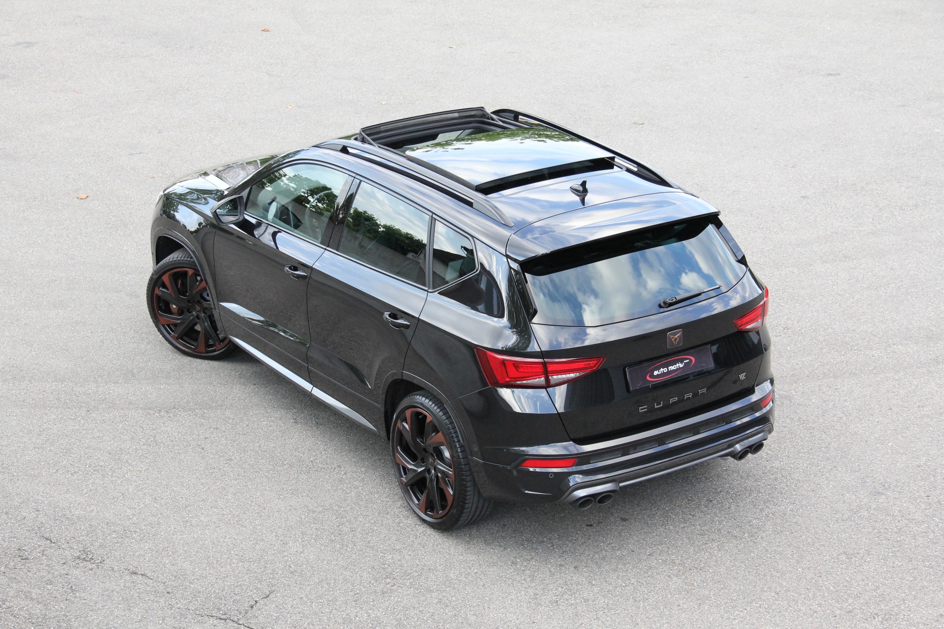 CUPRA Ateca 2.0TSI VZ 4Drive DSG *5.JAHRE-GARANTIE* **VOLL-AUSSTATTUNG** ANHÄNGERKUPPLUNG *PANORAMA* EL.SITZ *BEATS* 20"ZOLL-image-1