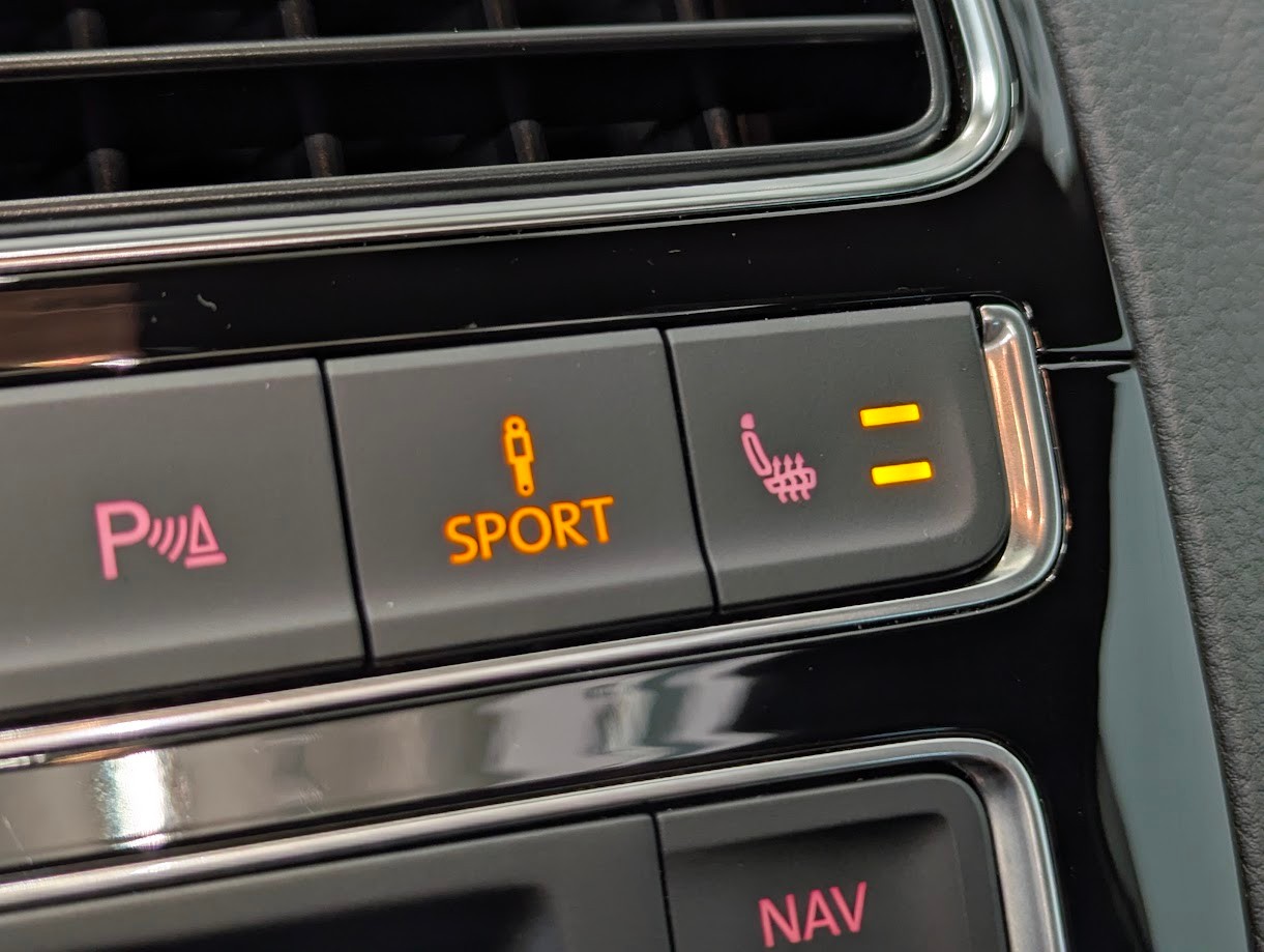VW Polo 1.4 TSI BlueGT DSG*CH-AUTO 1.HAND MFK 26 XENON-LED PANO ALCANTARA NAVI CAM KLIMA ACC-TEMPOMAT*-image-11