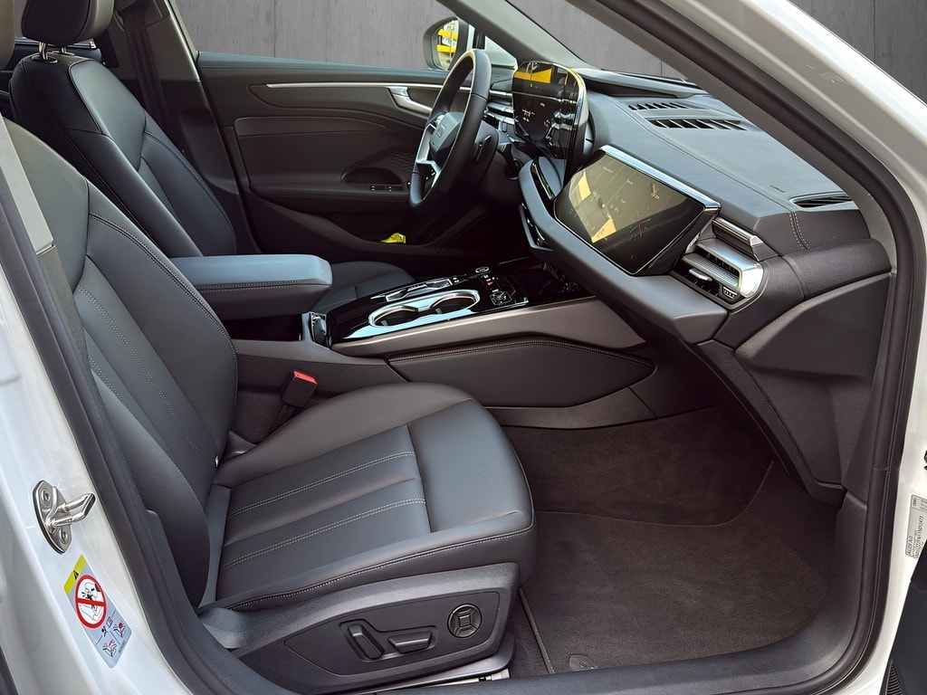 AUDI A6 Avant e-hybrid quattro 220 kW S tronic*New A6 Modell, Head-up, Allradlenkung, Standklima, Np;95'010.-Fr. (5-Jahre Garantie)-image-11