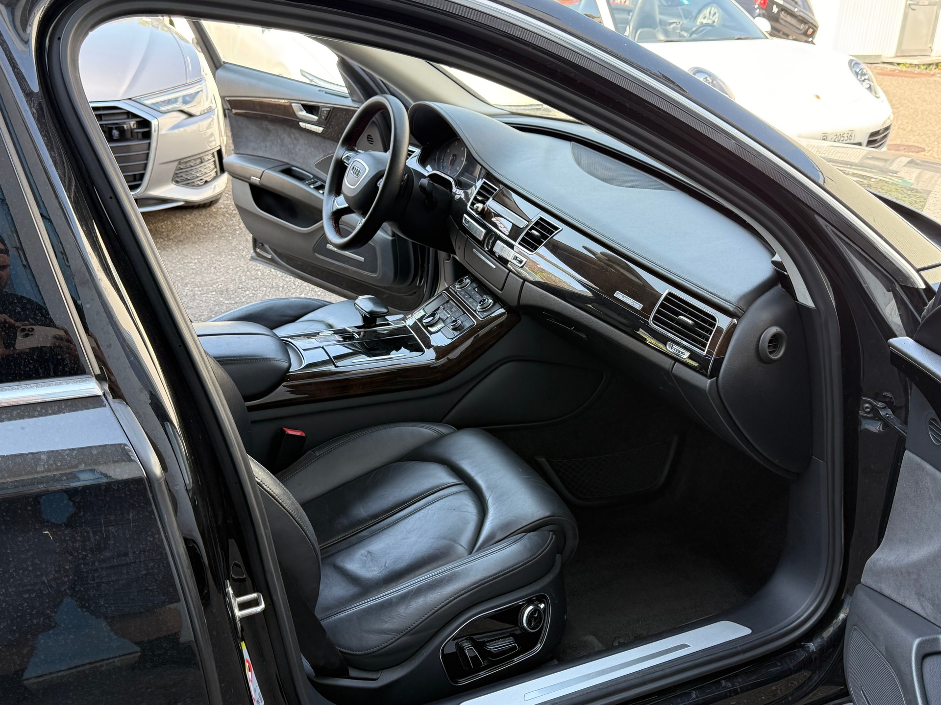 AUDI A8 L 3.0 TDI quattro tiptronic-image-8