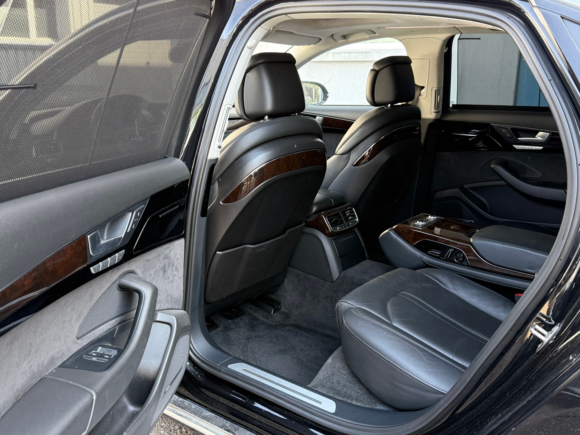 AUDI A8 L 3.0 TDI quattro tiptronic-image-6