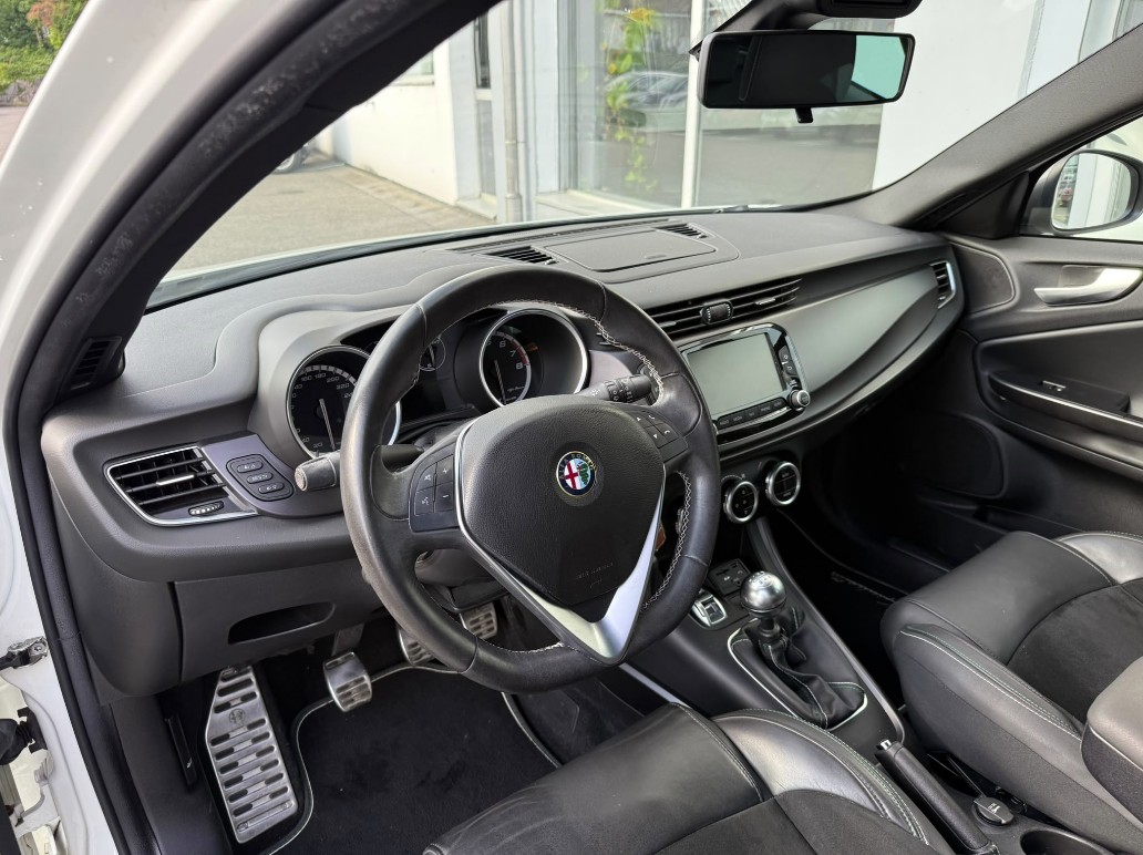 ALFA ROMEO Giulietta 1.4 MultiAir QV-Line-image-8