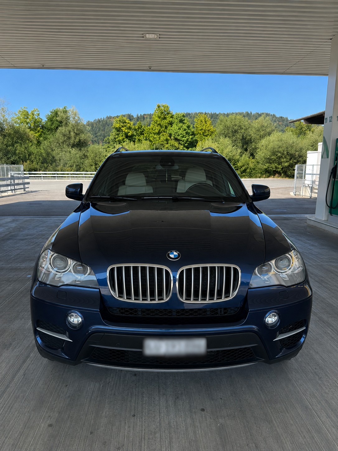 BMW 40d xDrive-image-1