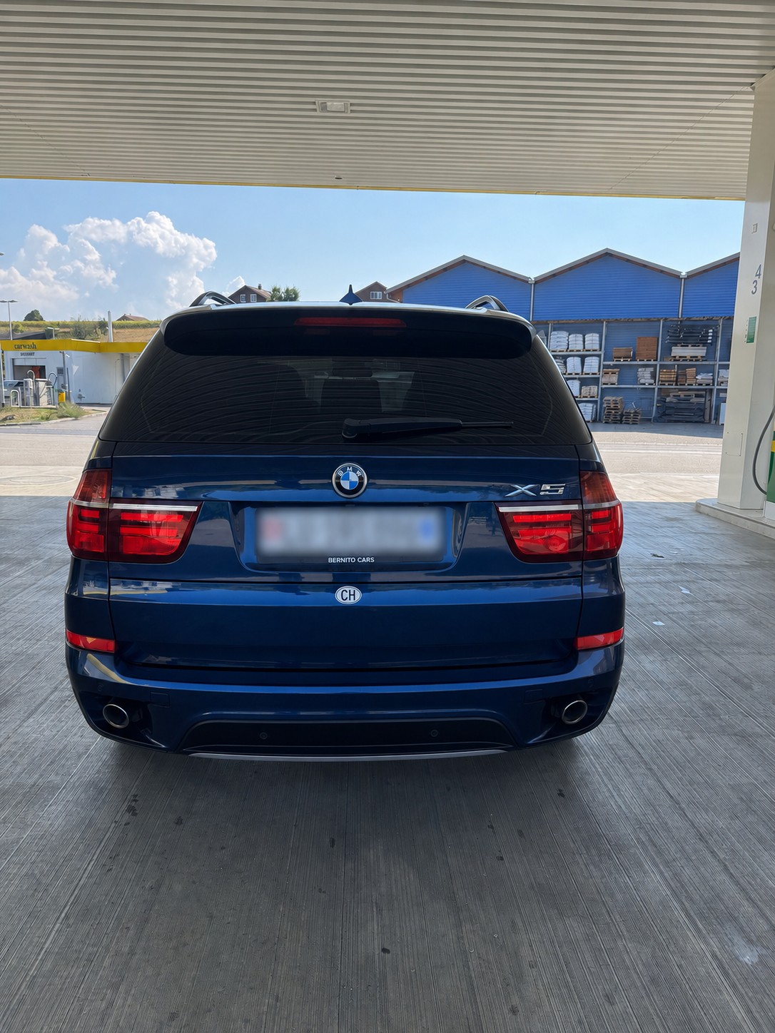 BMW 40d xDrive-image-4