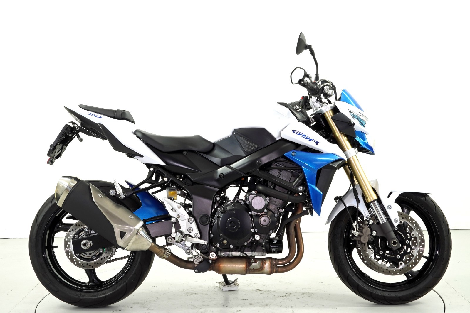 SUZUKI GSR 750 ABS-showroom-element-3