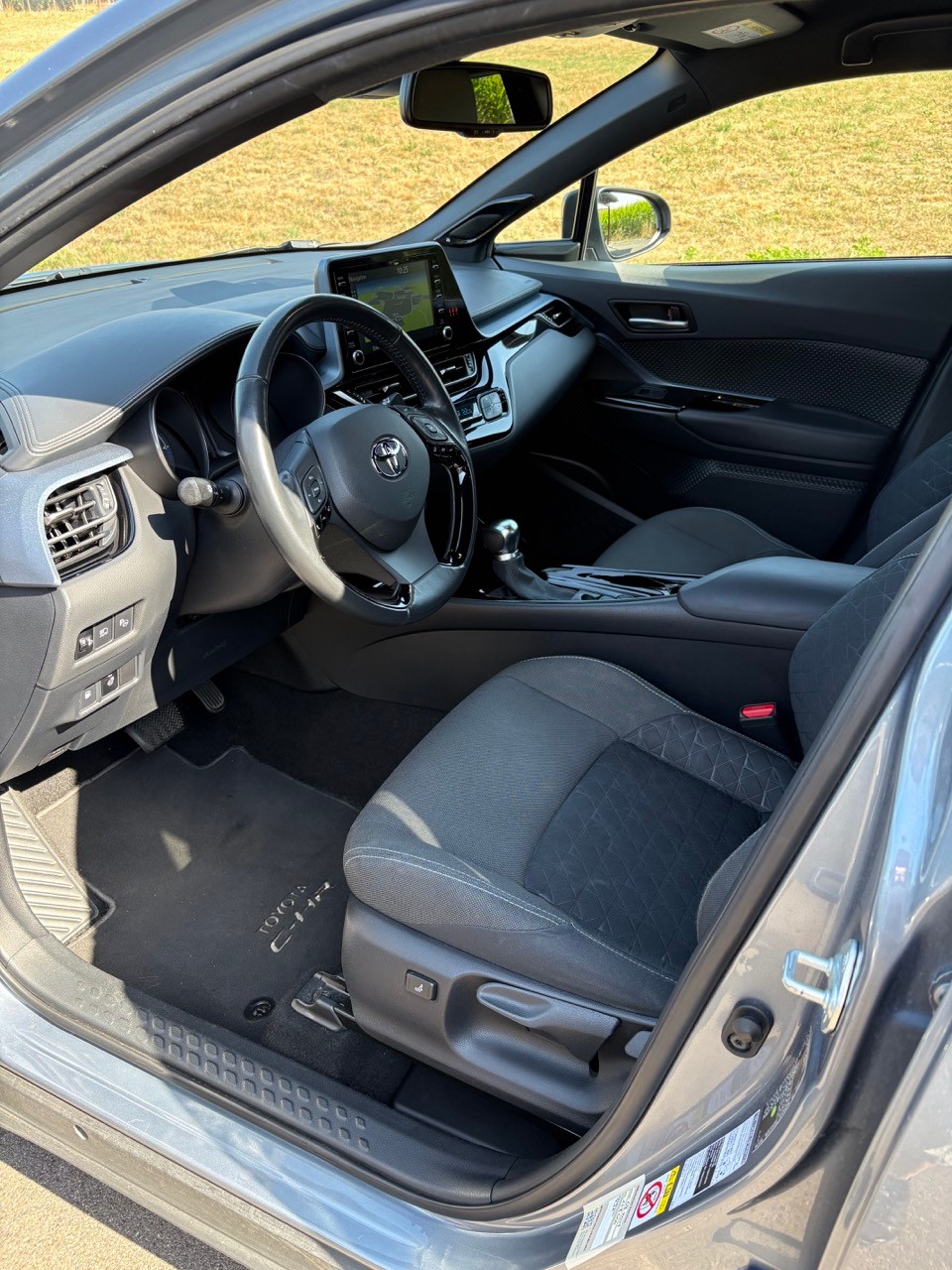 TOYOTA 2.0 VVTi HSD Trend-image-4