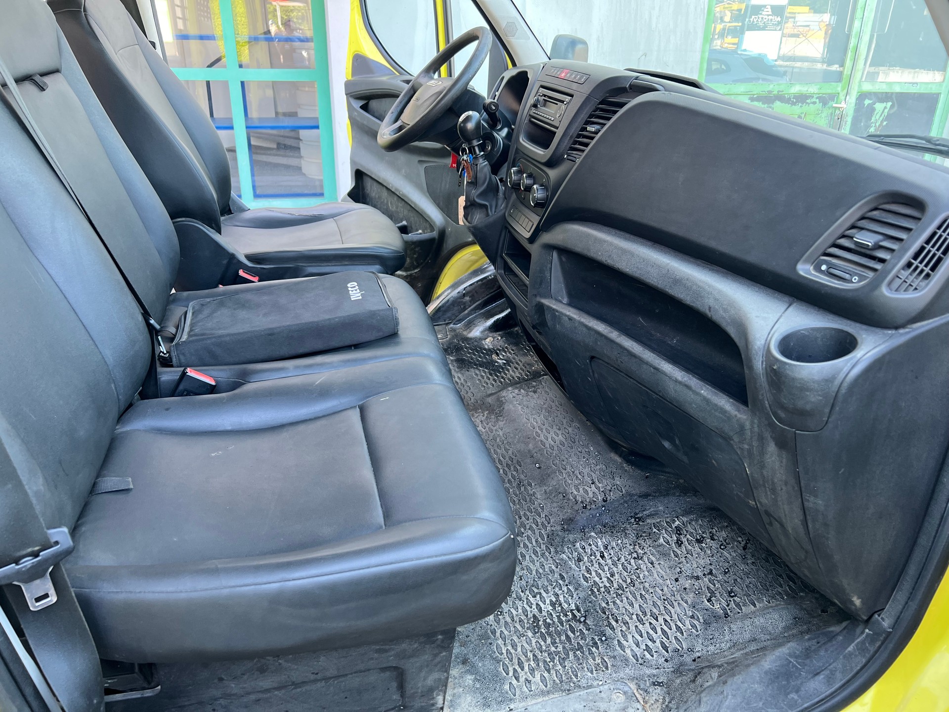 IVECO 35 S 16 D-image-10