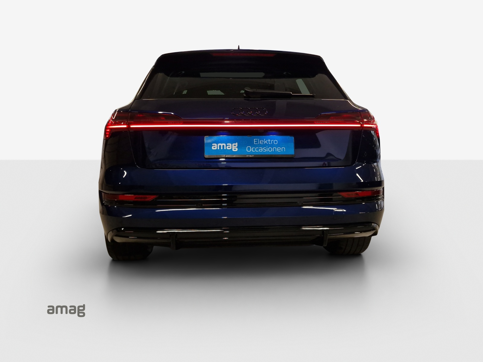 AUDI e-tron 55 S Line Black Edition quattro-image-3