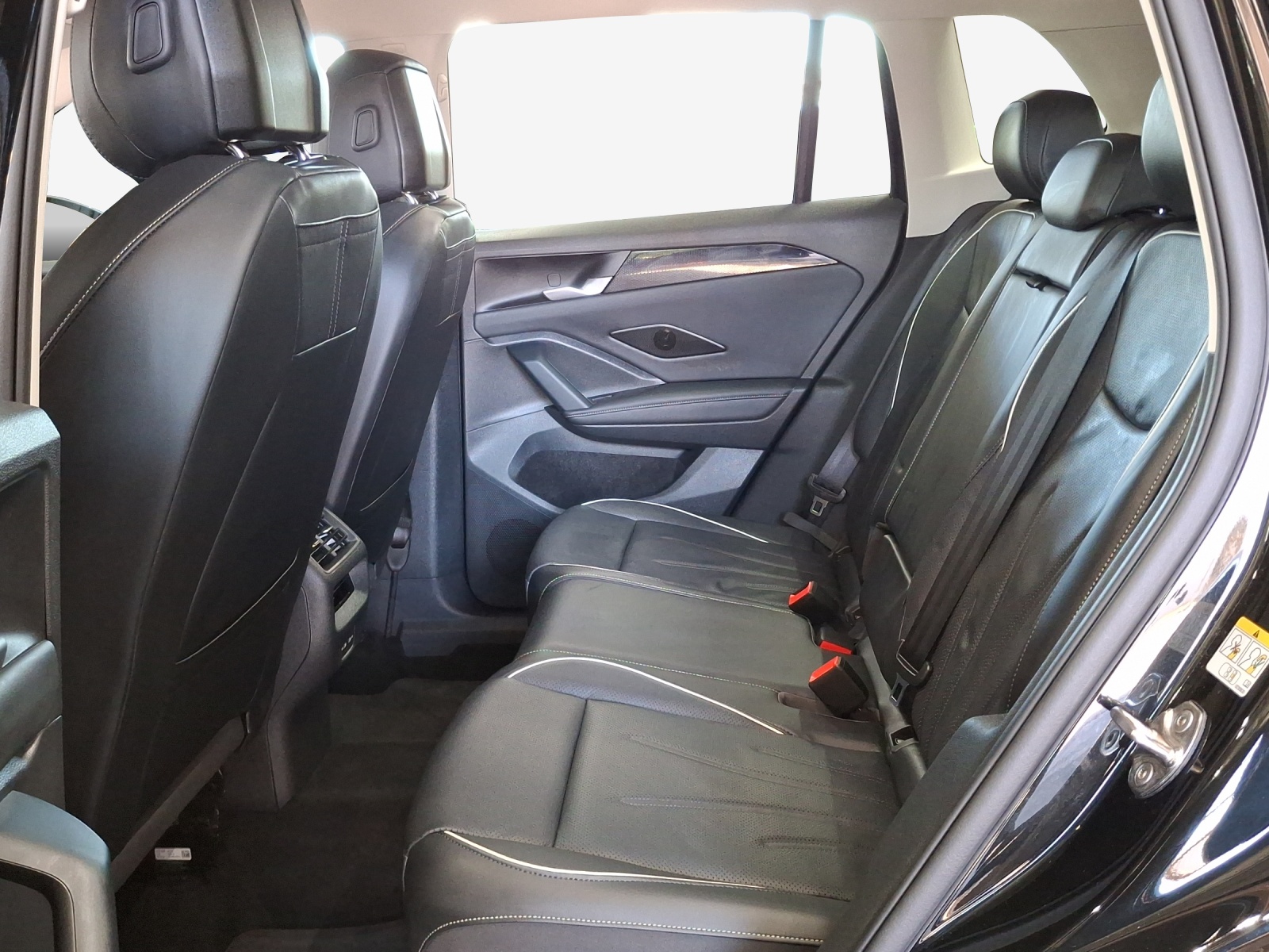 VW Tiguan 1.5 TSI evo2 mHEV Life DSG-image-11