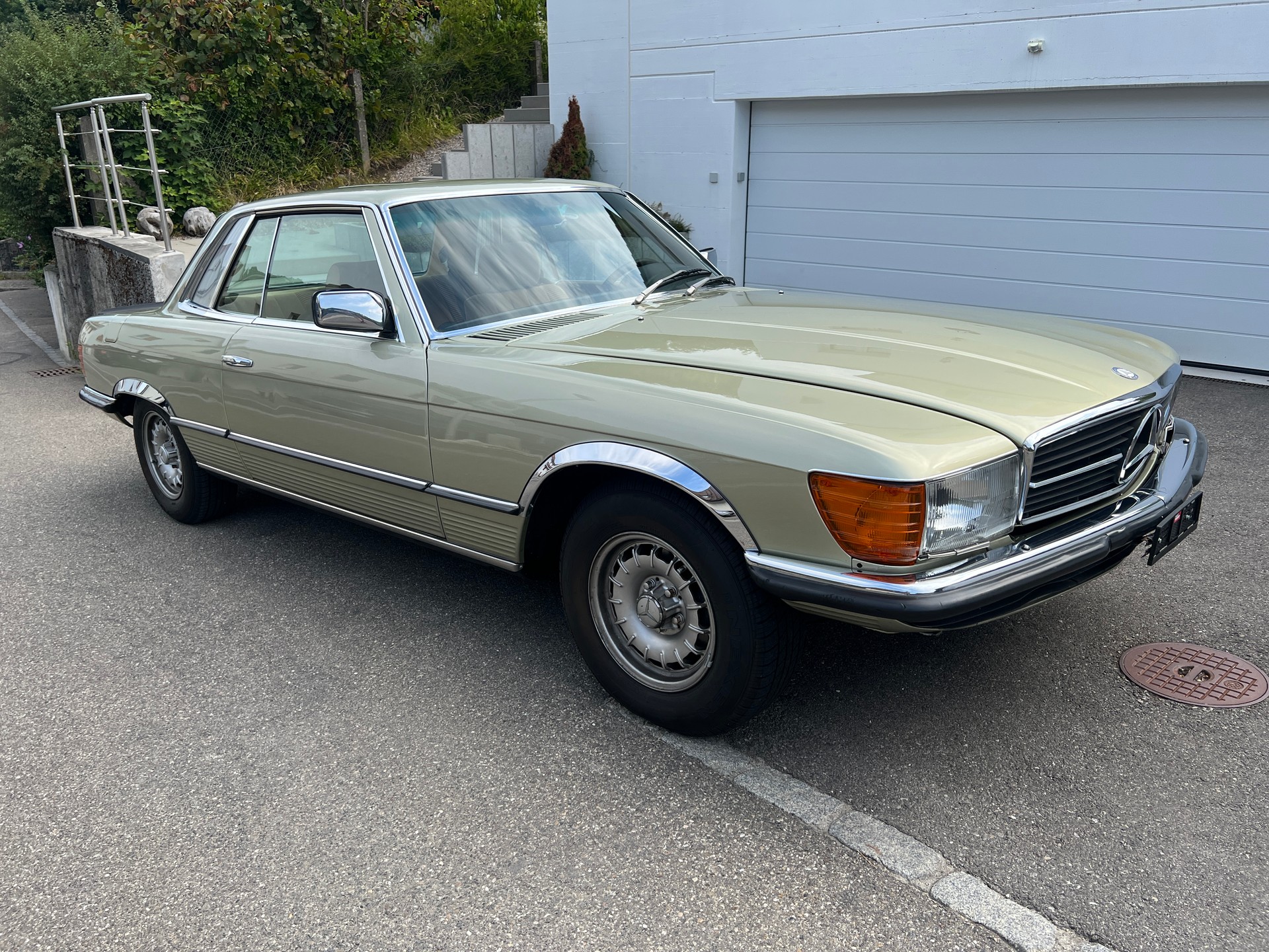 MERCEDES-BENZ SLC-image-0