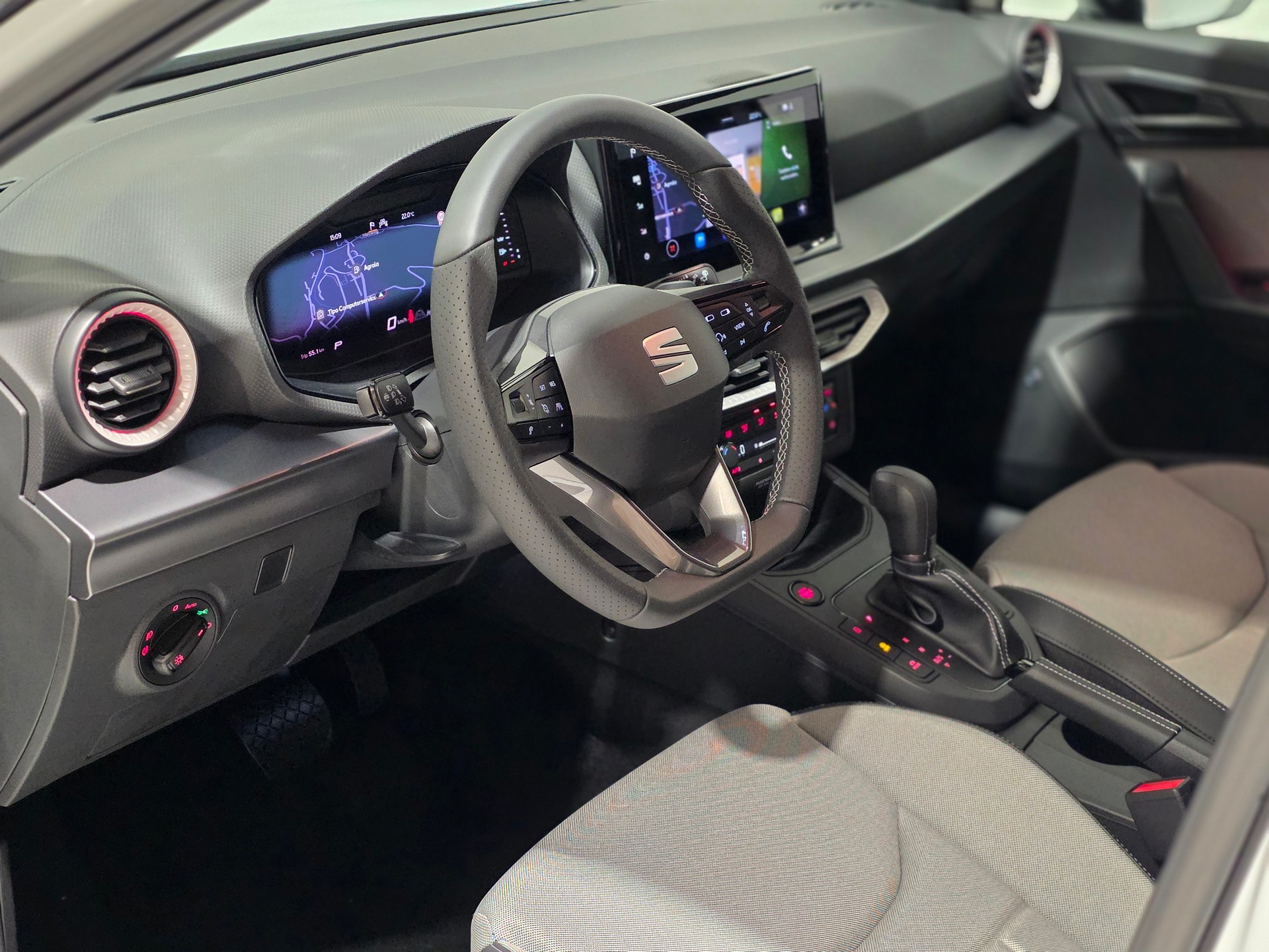 SEAT Arona 1.5 Eco TSI FR DSG-image-6