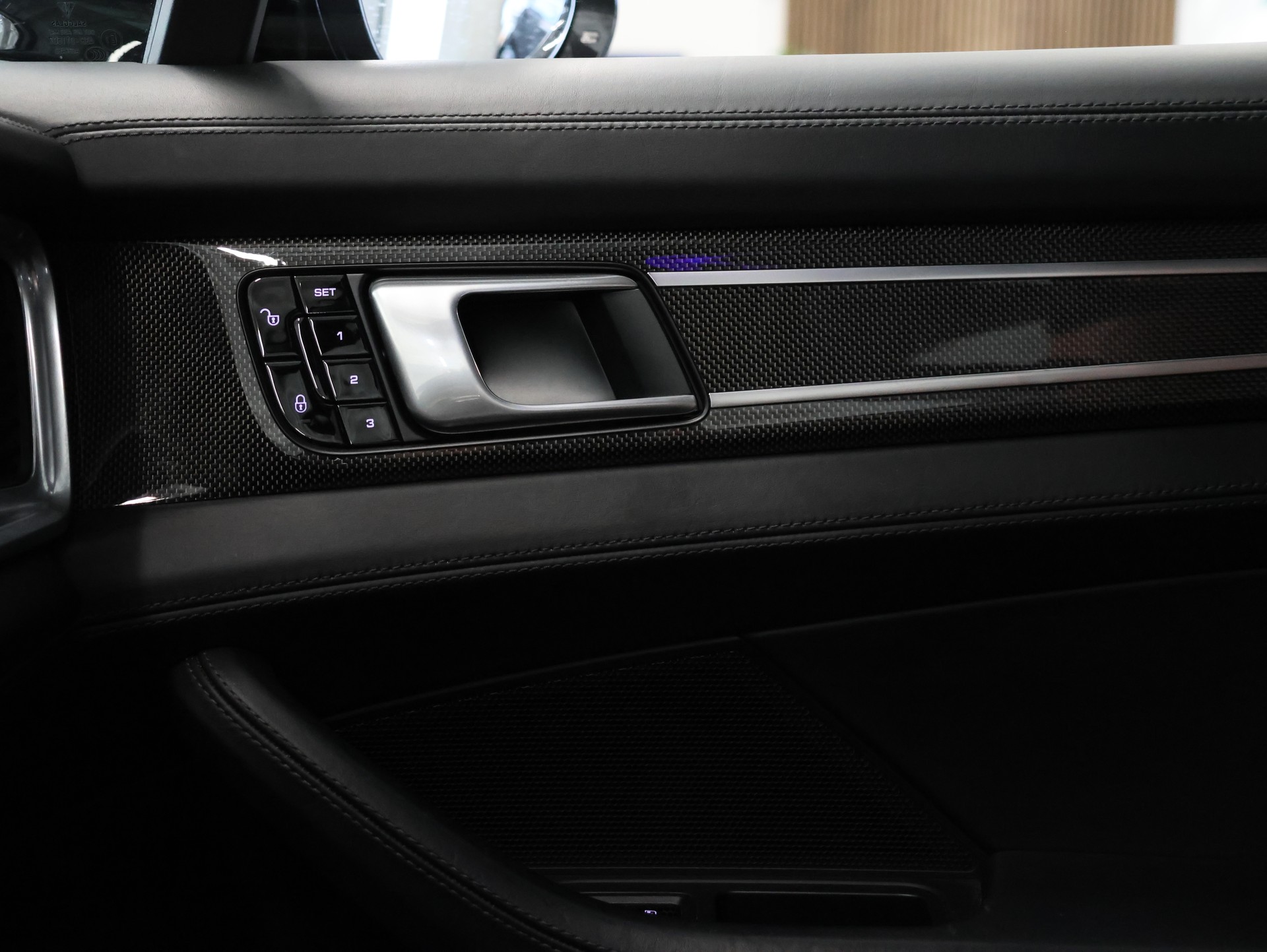 PORSCHE Panamera 4 E-Hybrid Sport Turismo PDK *Porsche Approved bis 03.2027* *Hinterachslenkung* *Bose*-image-30