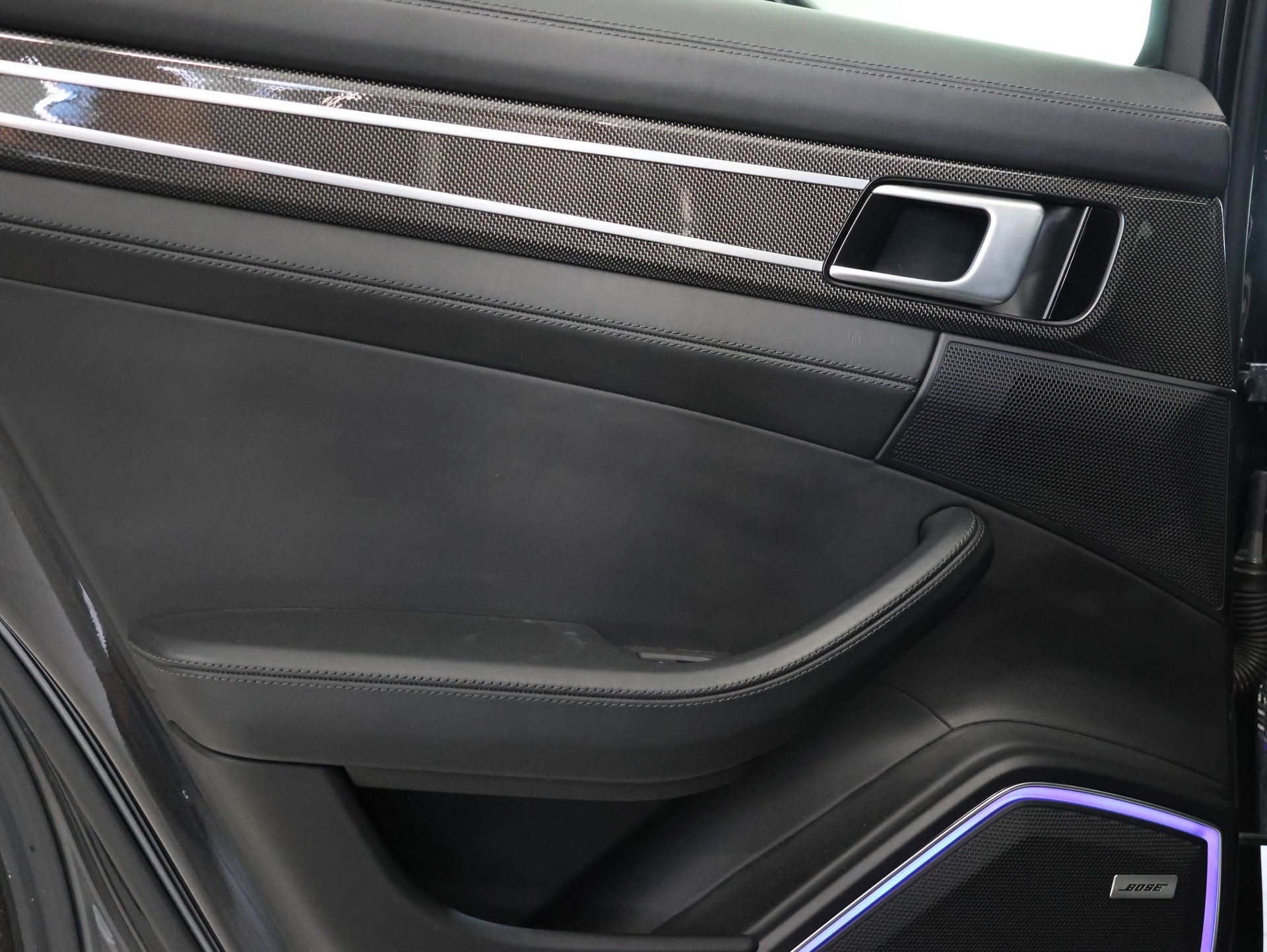 PORSCHE Panamera 4 E-Hybrid Sport Turismo PDK *Porsche Approved bis 03.2027* *Hinterachslenkung* *Bose*-image-34