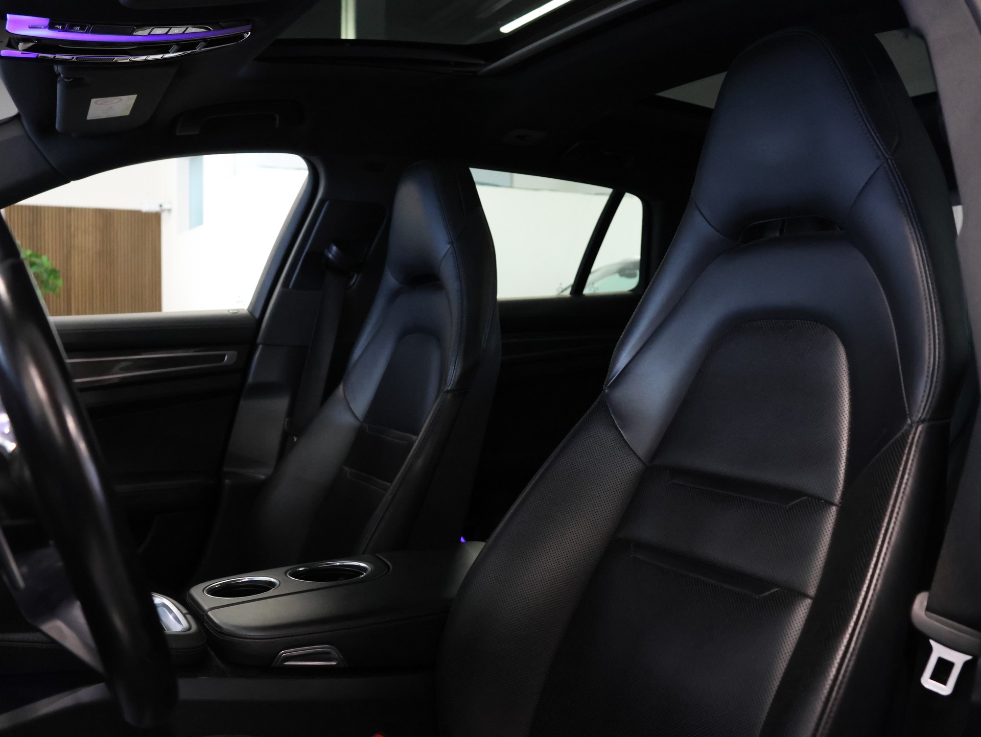 PORSCHE Panamera 4 E-Hybrid Sport Turismo PDK *Porsche Approved bis 03.2027* *Hinterachslenkung* *Bose*-image-16