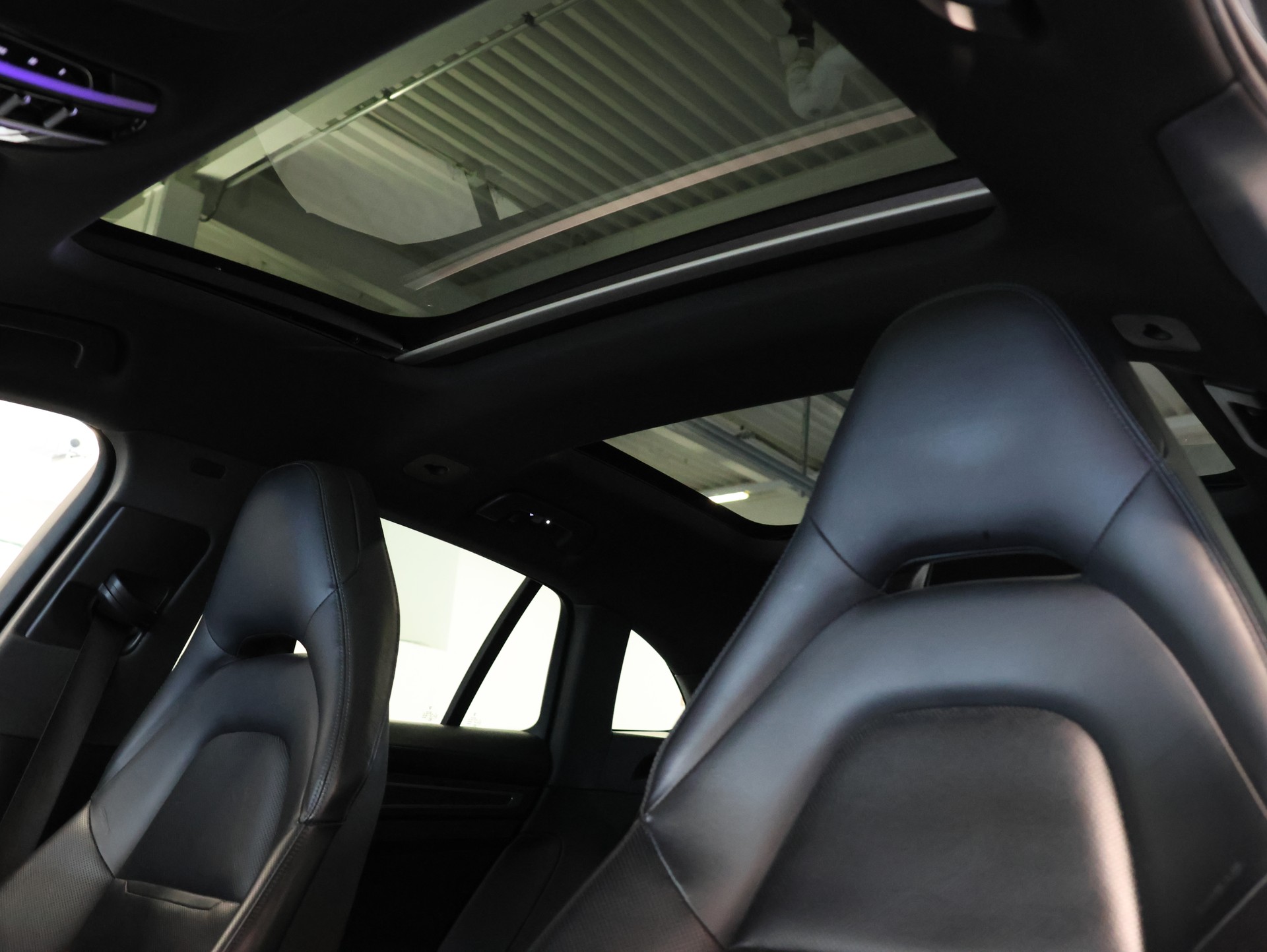 PORSCHE Panamera 4 E-Hybrid Sport Turismo PDK *Porsche Approved bis 03.2027* *Hinterachslenkung* *Bose*-image-17