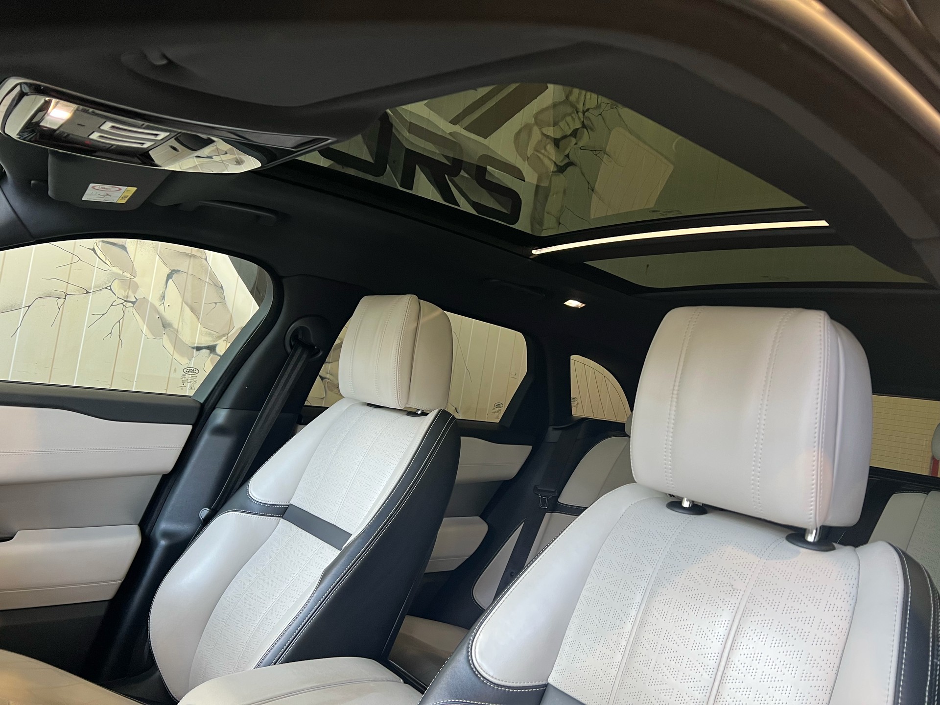LAND ROVER Range Rover Velar R-Dynamic P 300 HSE Automatic-image-12