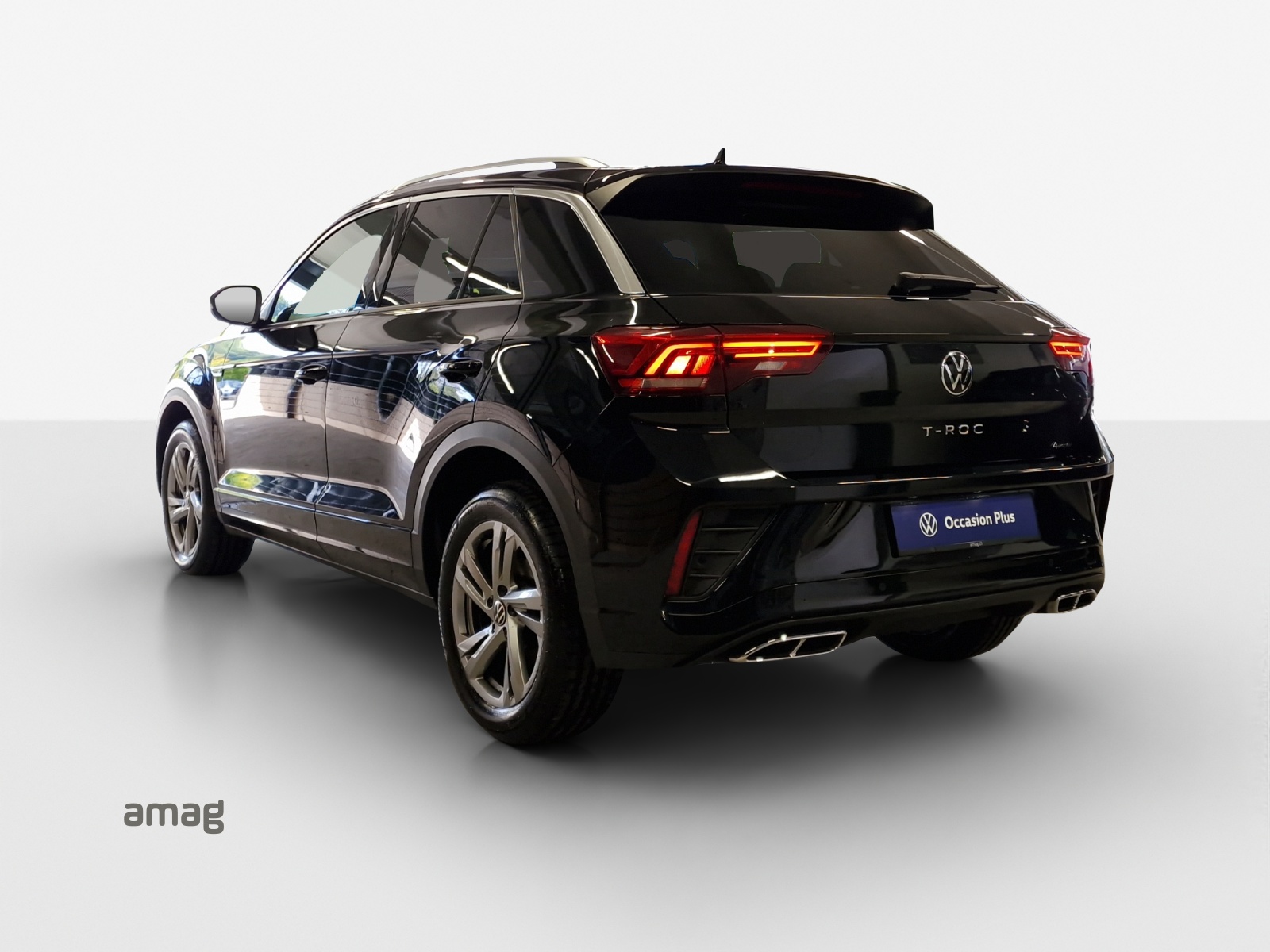 VW T-Roc 2.0 TSI R-Line DSG 4Motion-image-2