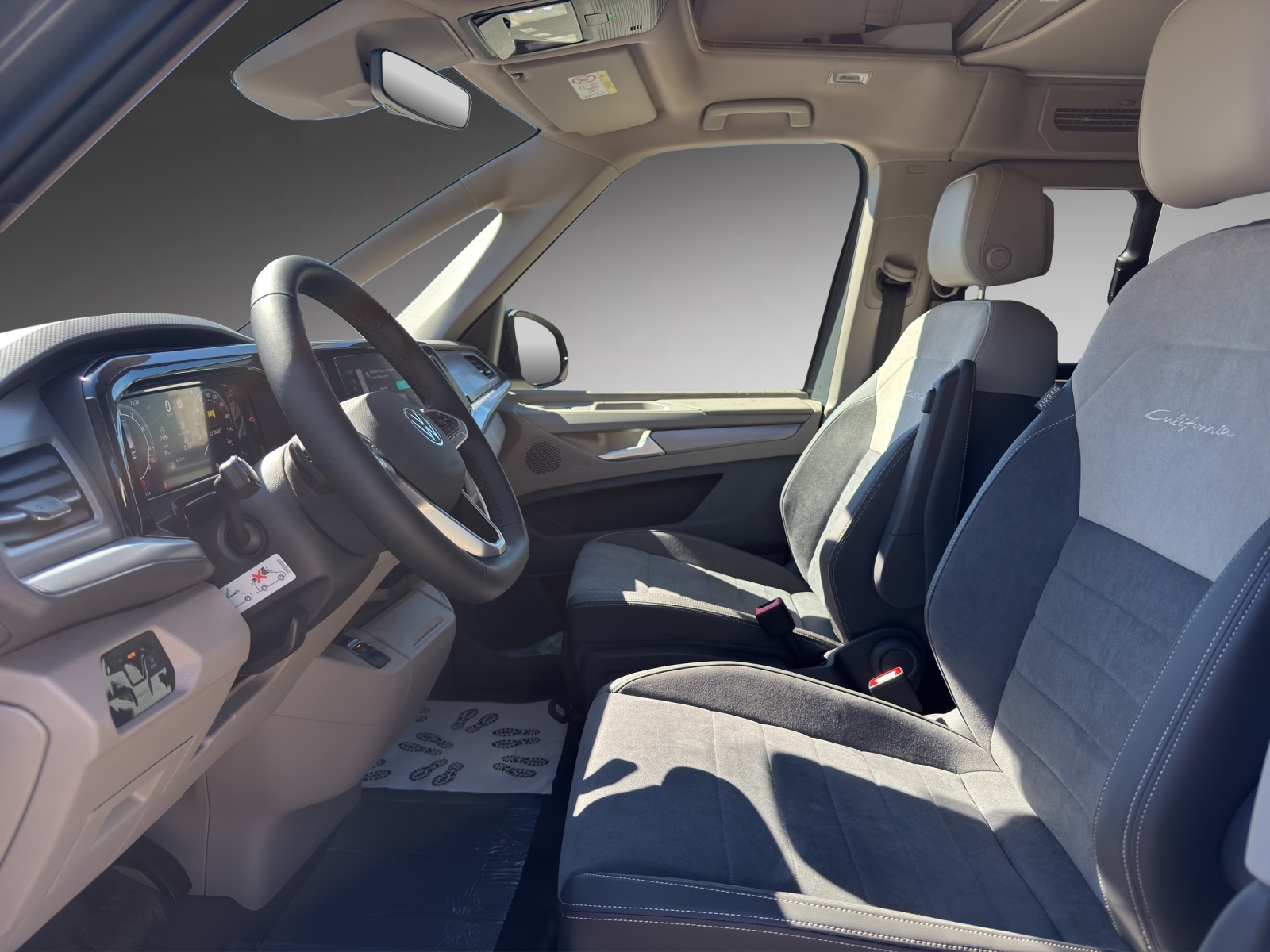 VW California eHybrid Ocean Liberty 4Motion-image-5