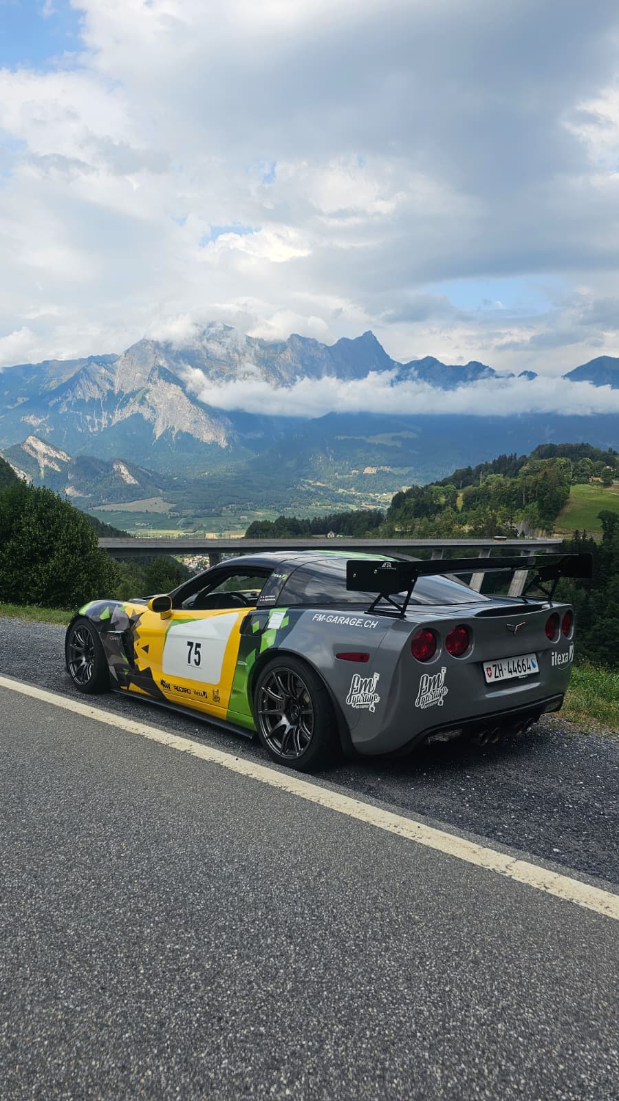 CHEVROLET Z06-image-1