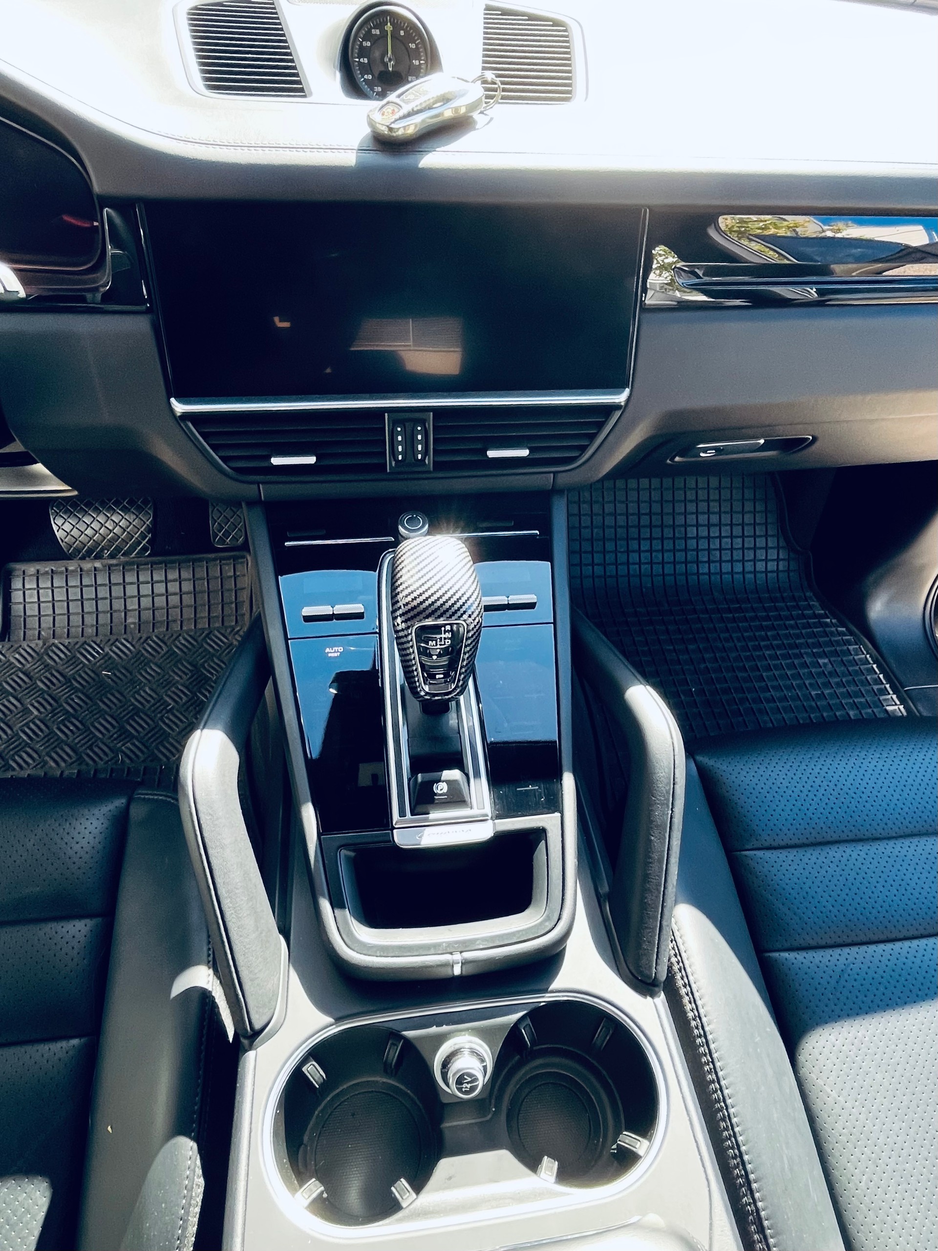 PORSCHE 3.0 V6 E-Hybrid-image-10
