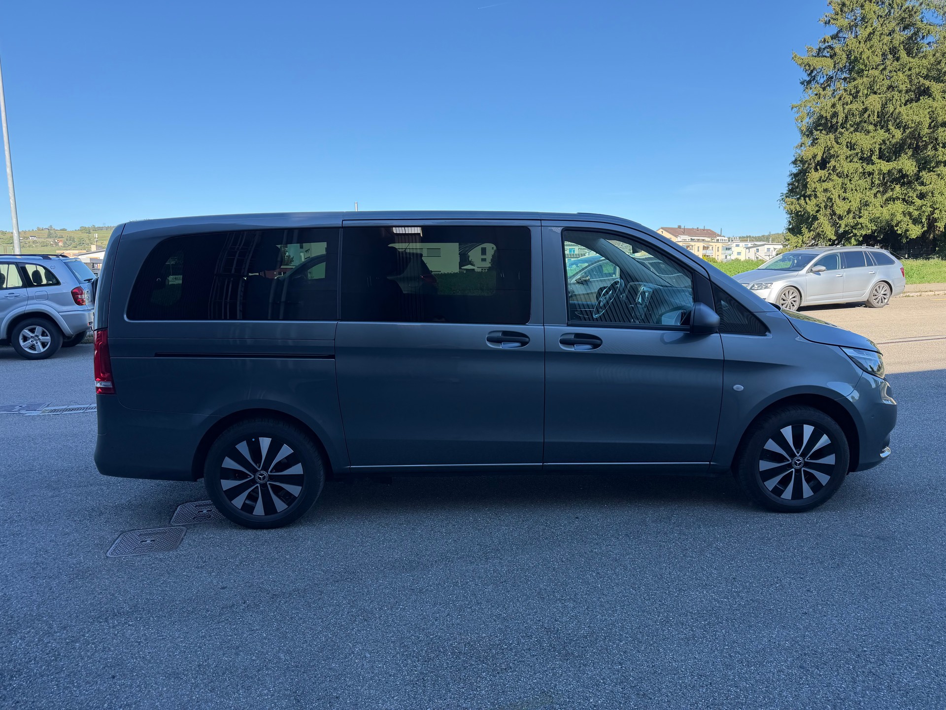 MERCEDES-BENZ Vito 116 CDI Lang Select Tourer 4Matic 9G-Tronic-image-5